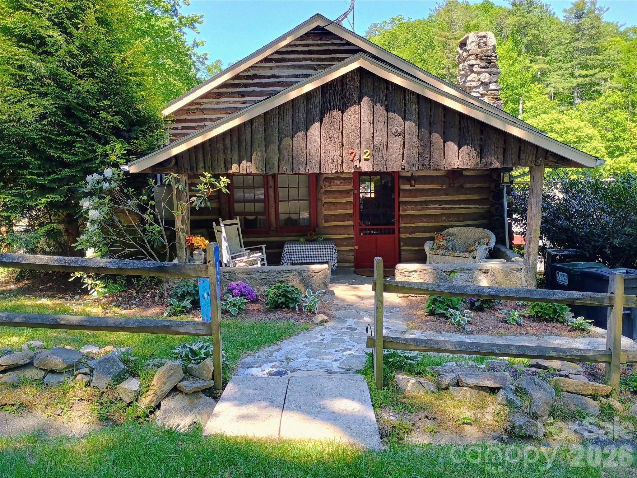 72 Chestnut Hill RD, Gerton, NC 28735