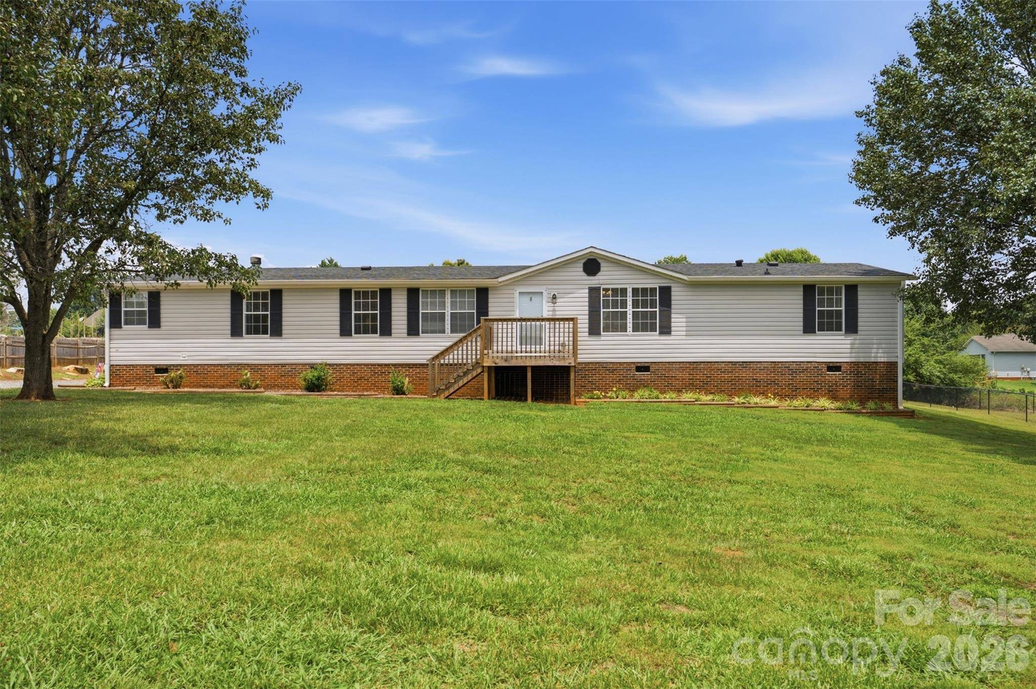 3642 Strollaway LN, Claremont, NC 28610