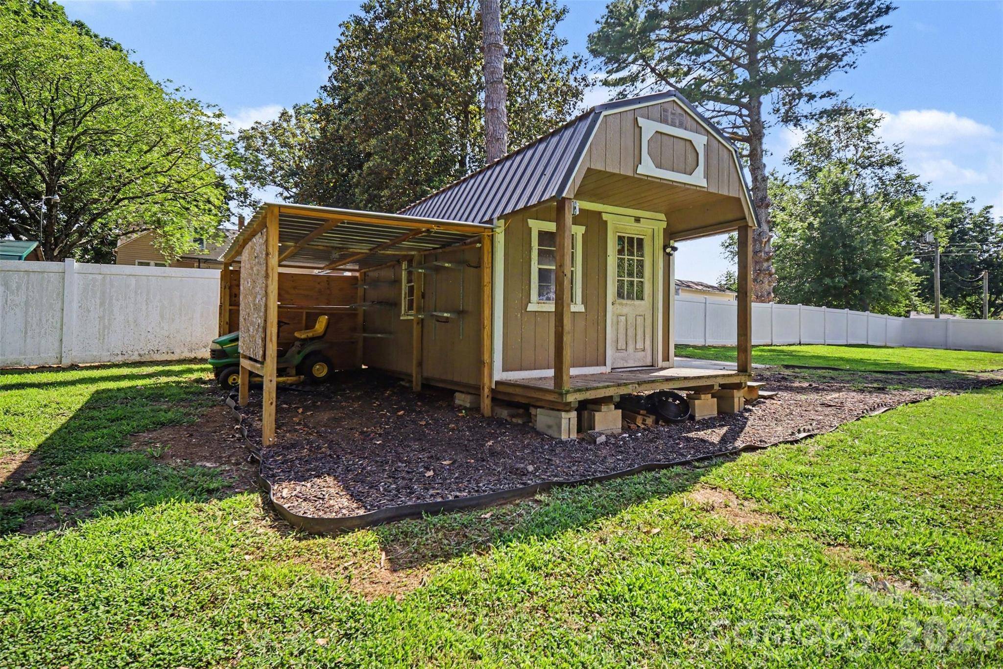 106 Beam ST, Lawndale, NC 28090