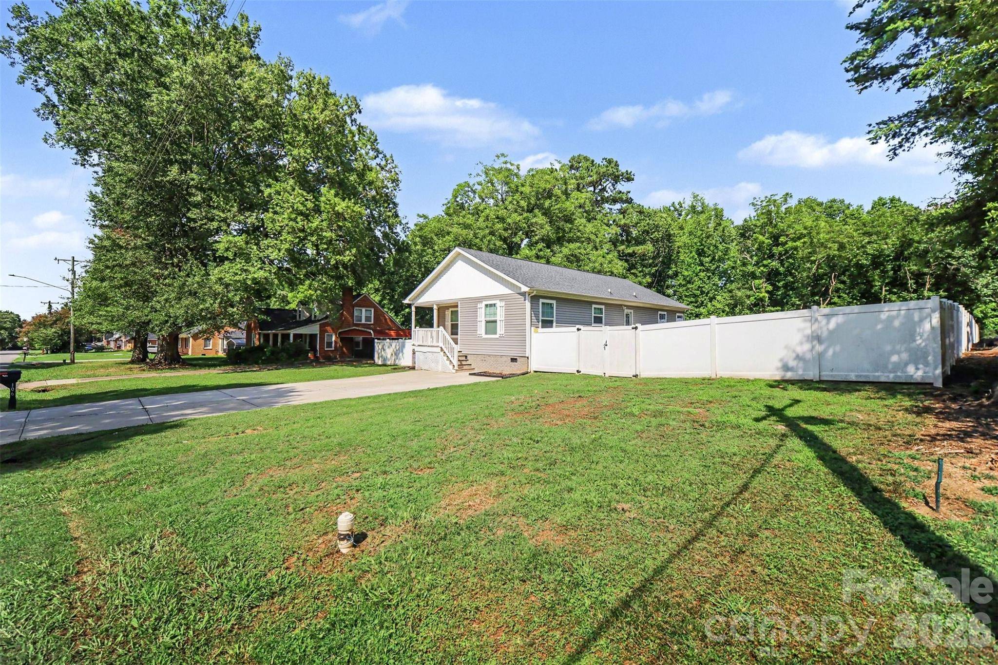 106 Beam ST, Lawndale, NC 28090