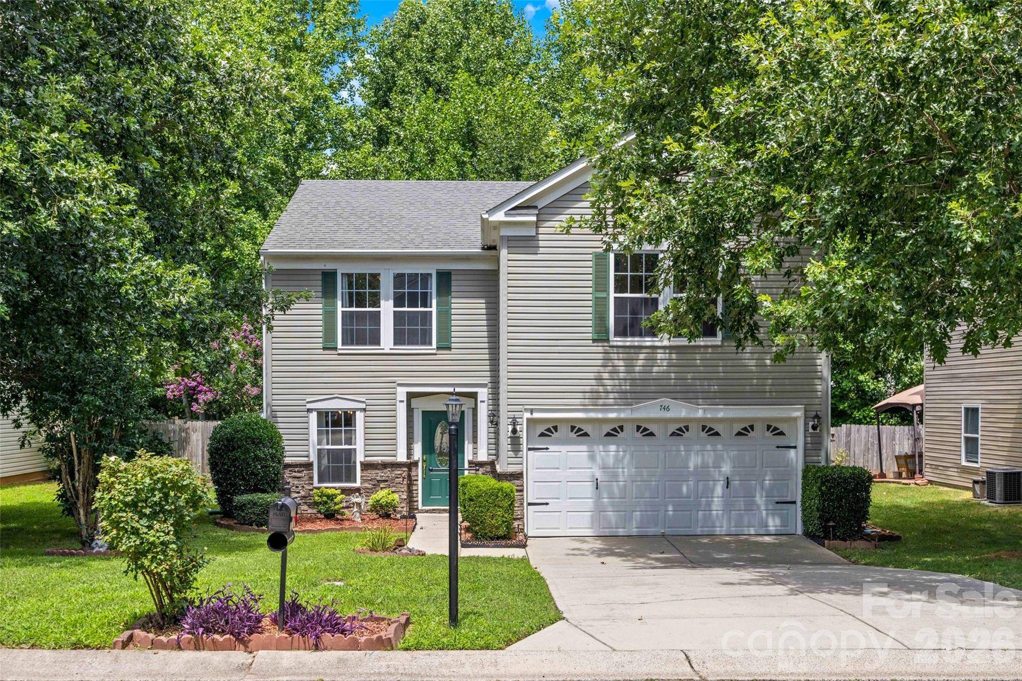746 Ladino LN, Clover, SC 29710