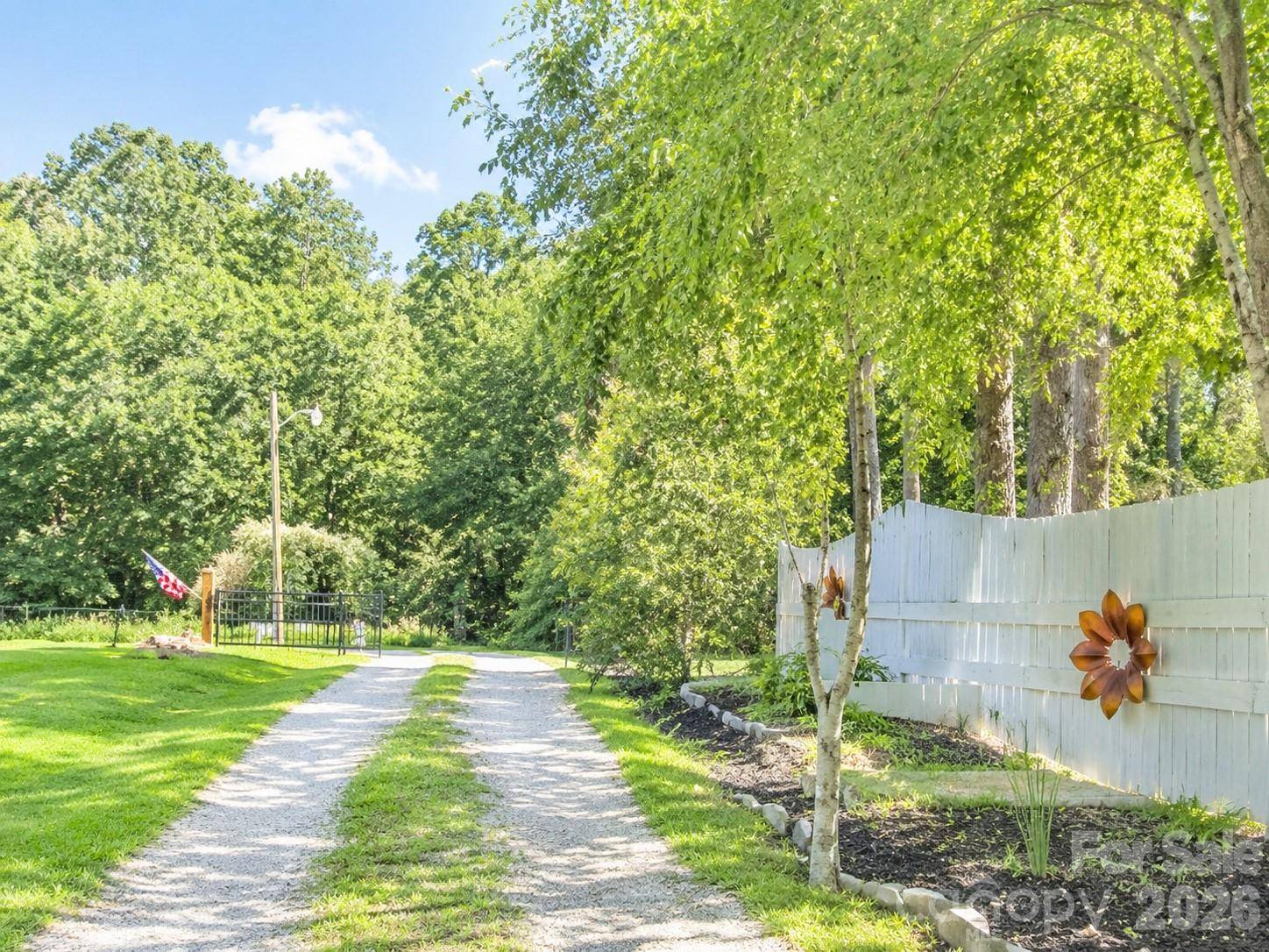 2323 Cherry RD, Catawba, SC 29704