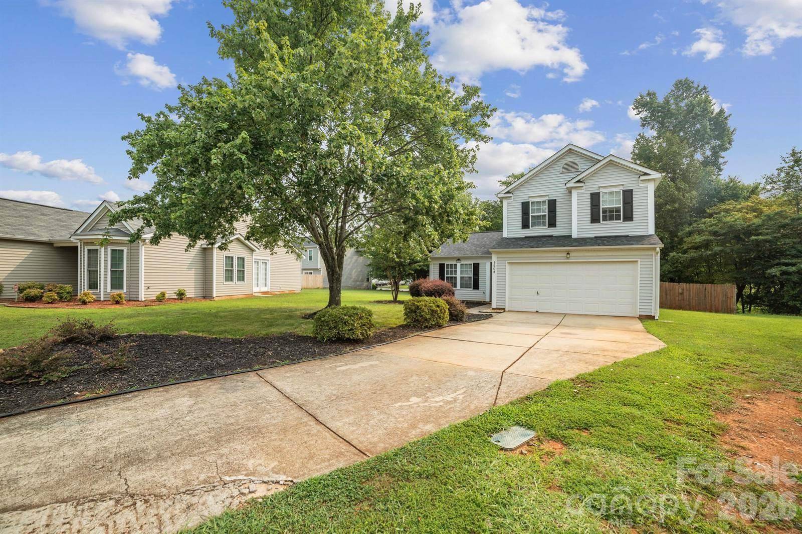 1508 Hollow Maple DR, Charlotte, NC 28216