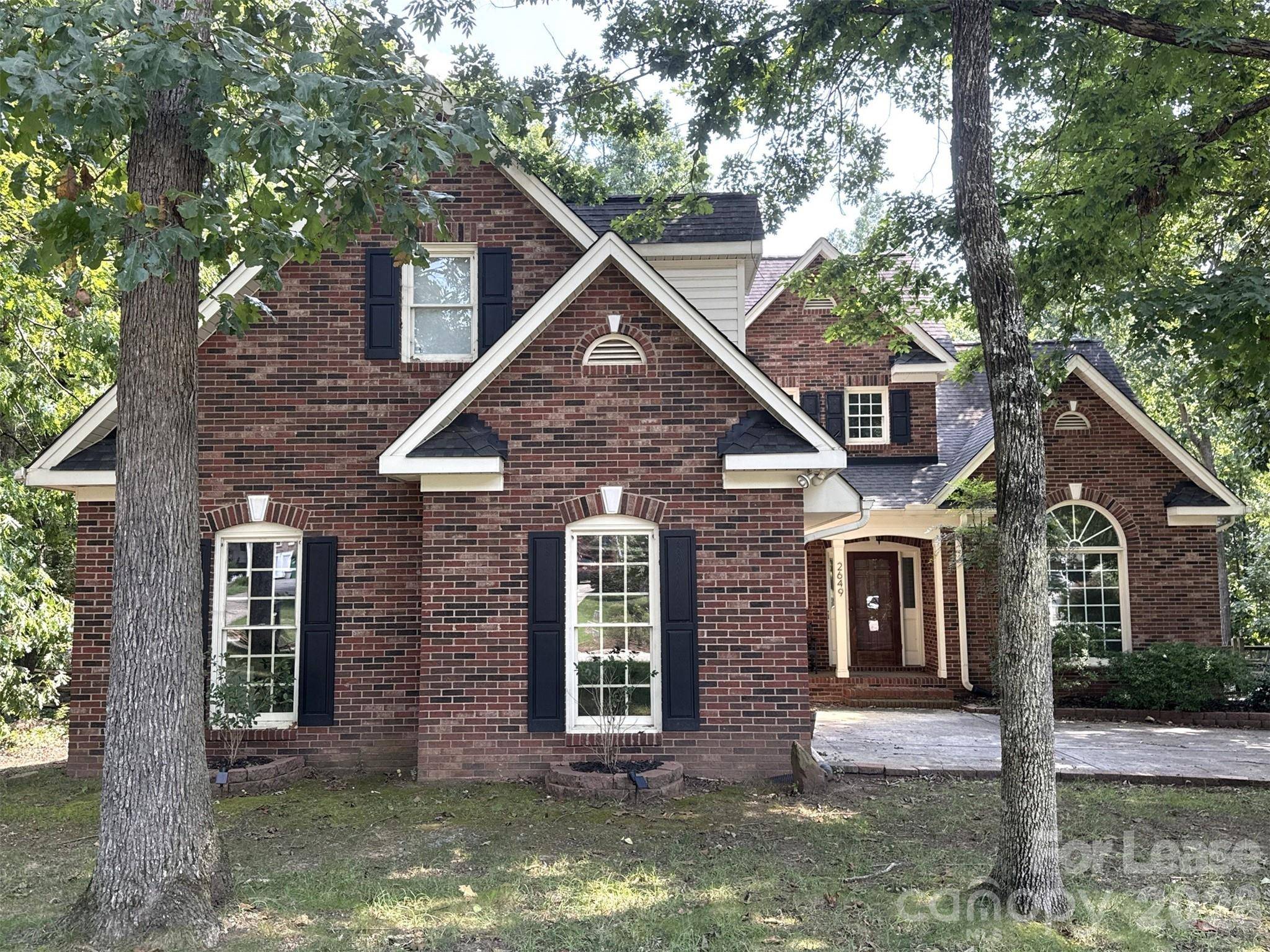 2649 Willowbrook DR, Charlotte, NC 28104