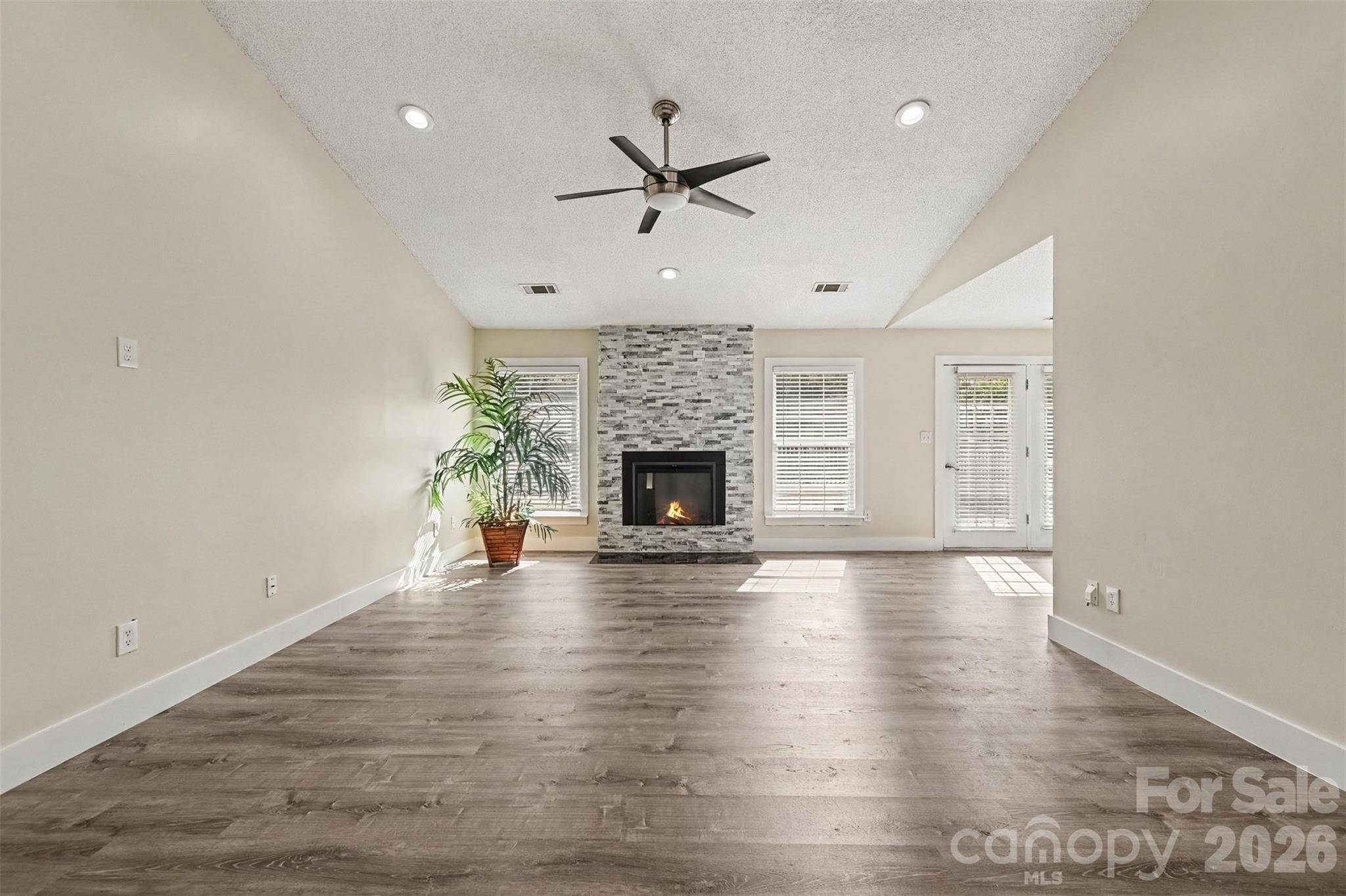 10117 Crayton DR, Charlotte, NC 28269