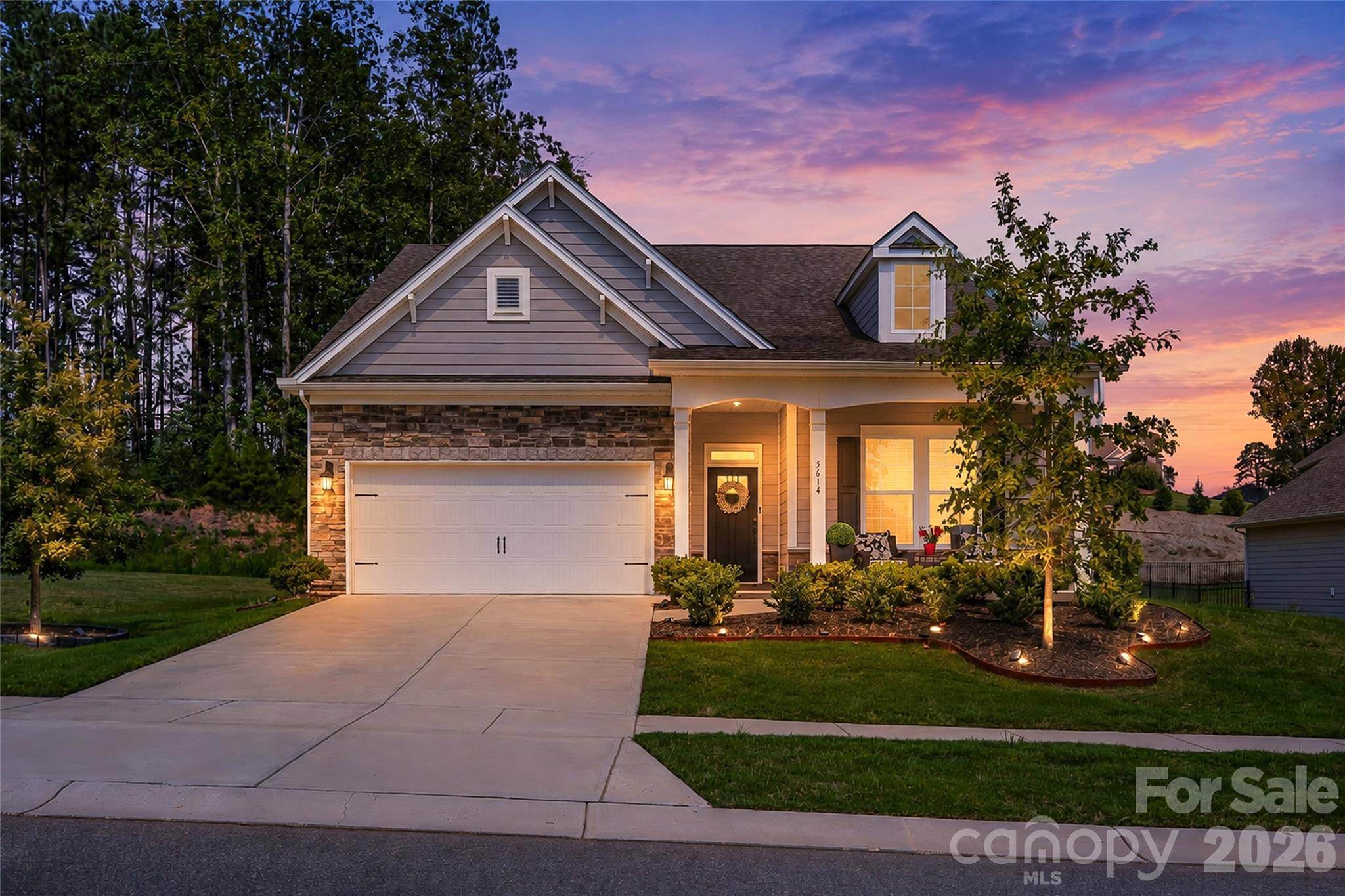 5614 Casper DR, Charlotte, NC 28214