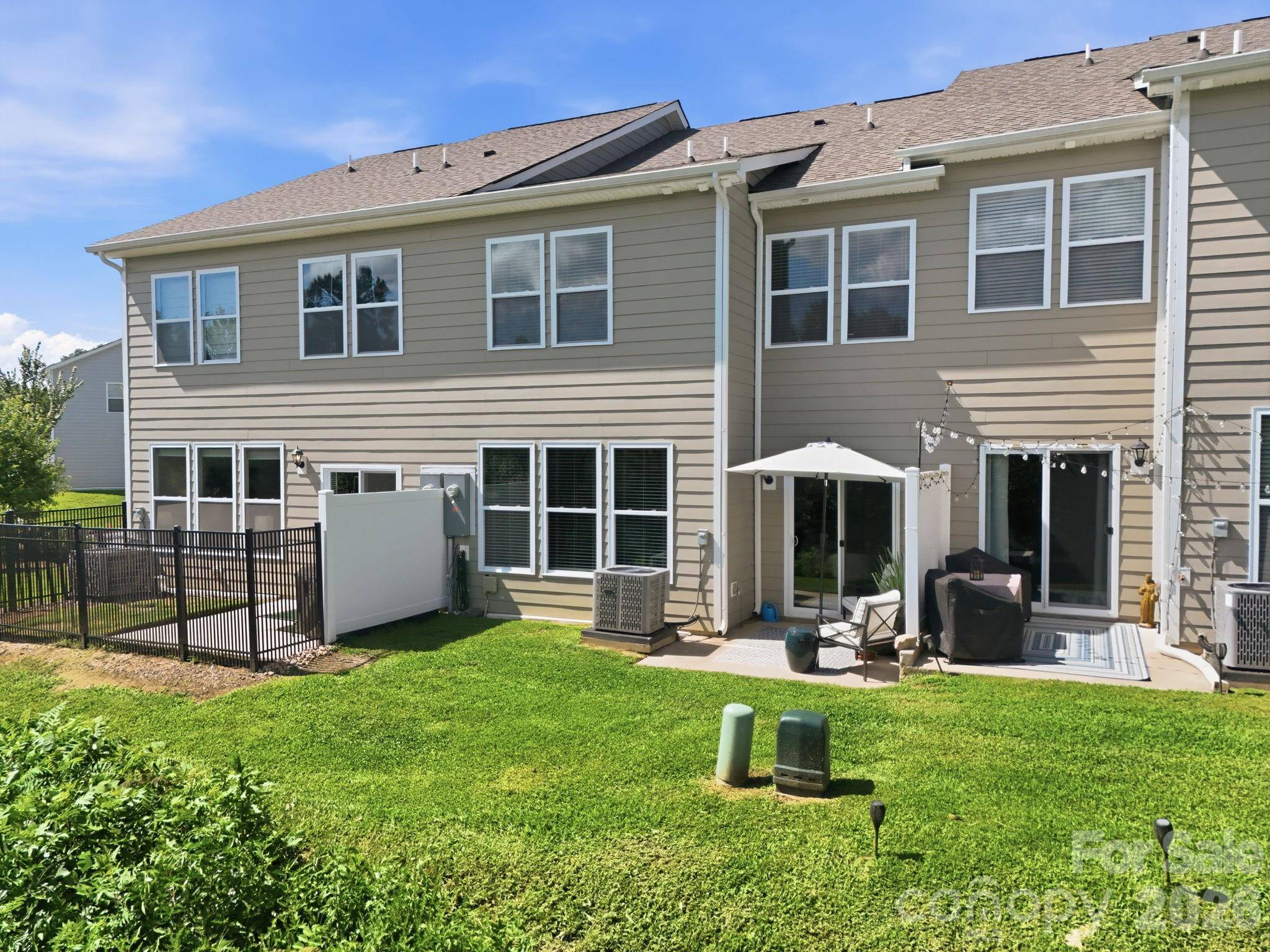 198 Creekview RD, Hendersonville, NC 28792