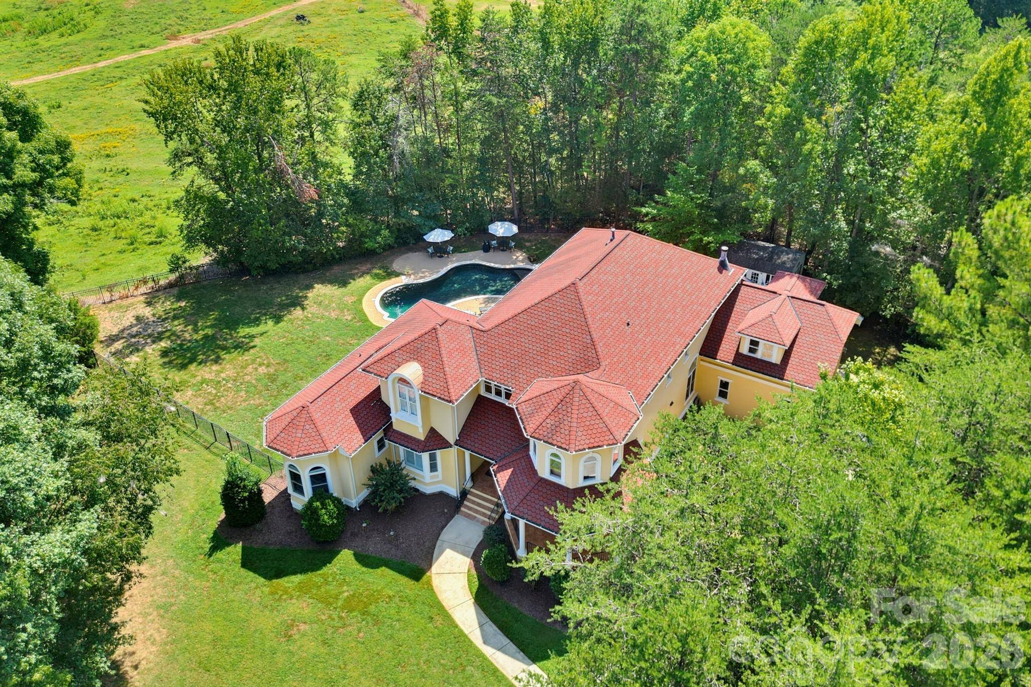149 Vista Bluff LN, Mooresville, NC 28117