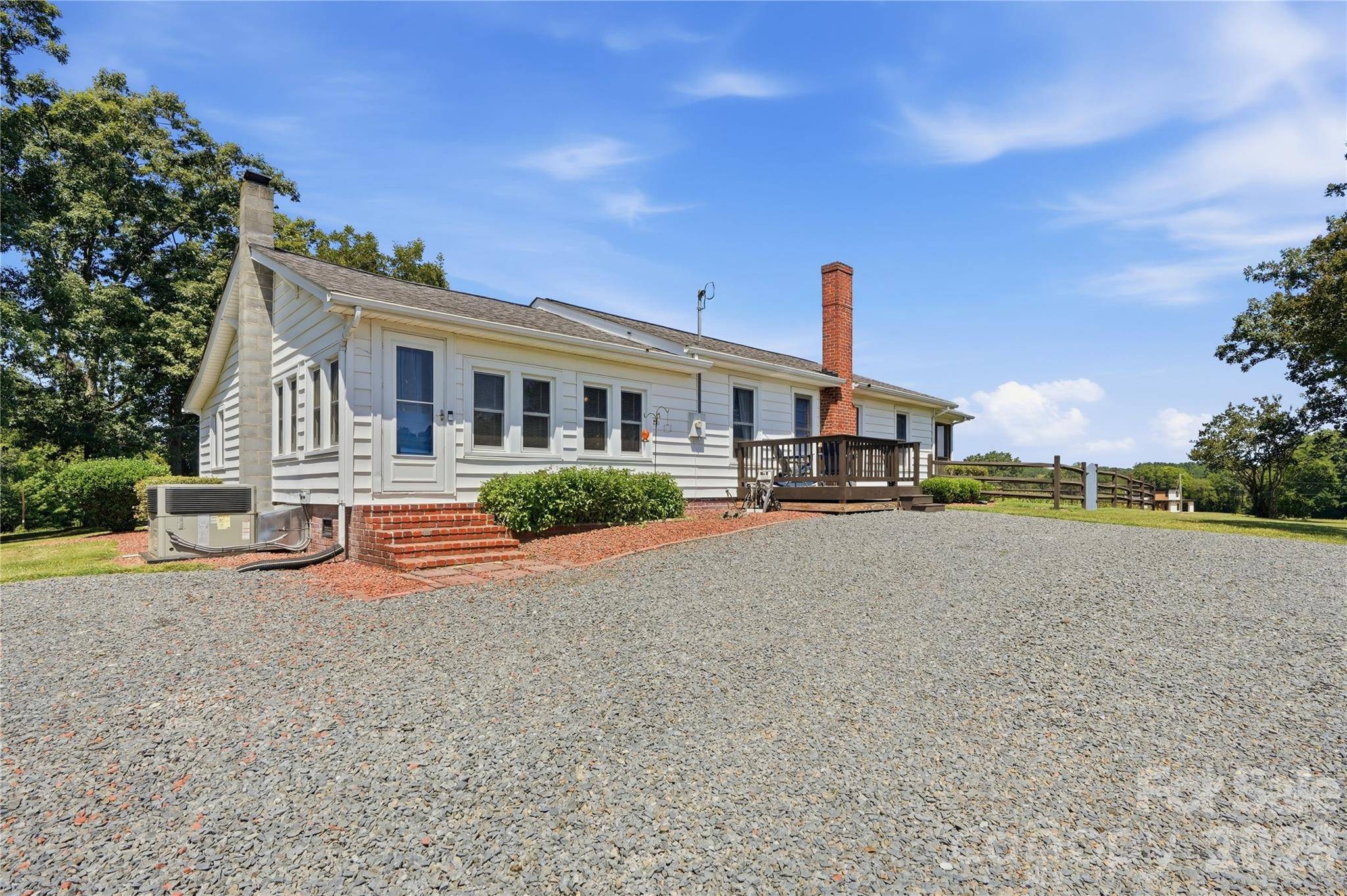 32372 Hugh RD, Albemarle, NC 28001