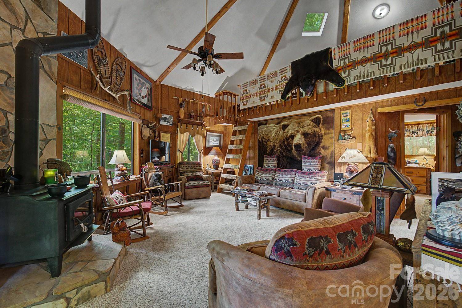 204 Mountain Laurel DR, Bryson City, NC 28713