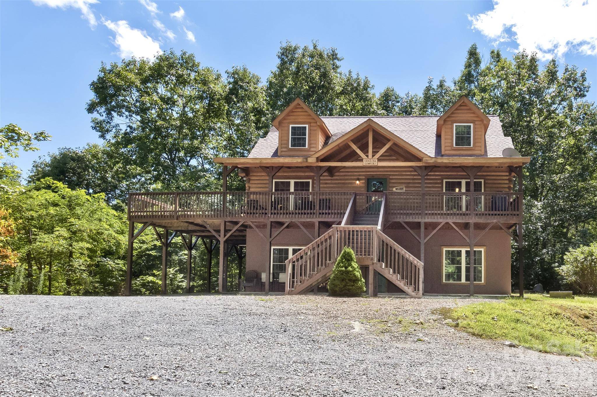 153 Tall Oaks DR, Maggie Valley, NC 28751