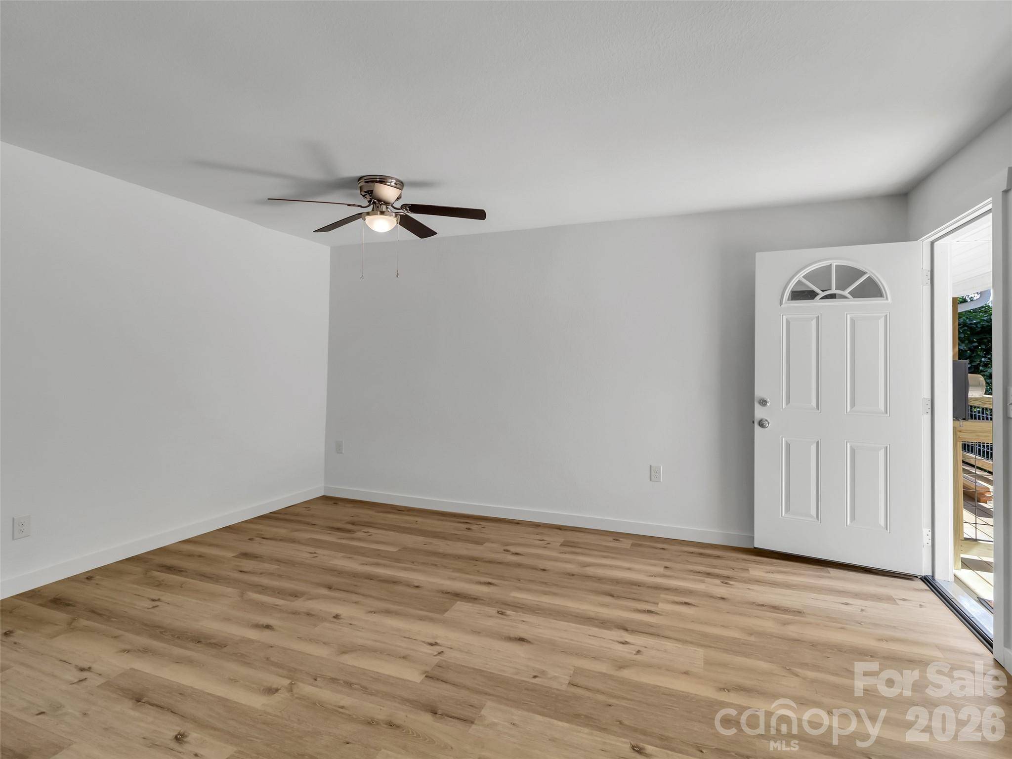 80 Mcelroy ST, Waynesville, NC 28786