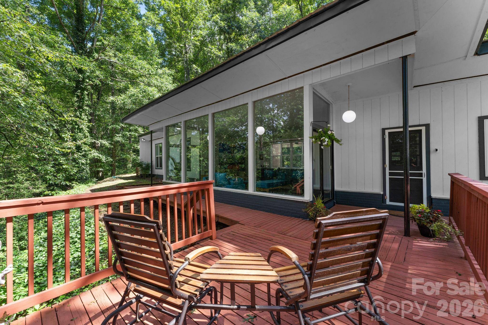 103 Riverwood DR, Sylva, NC 28779