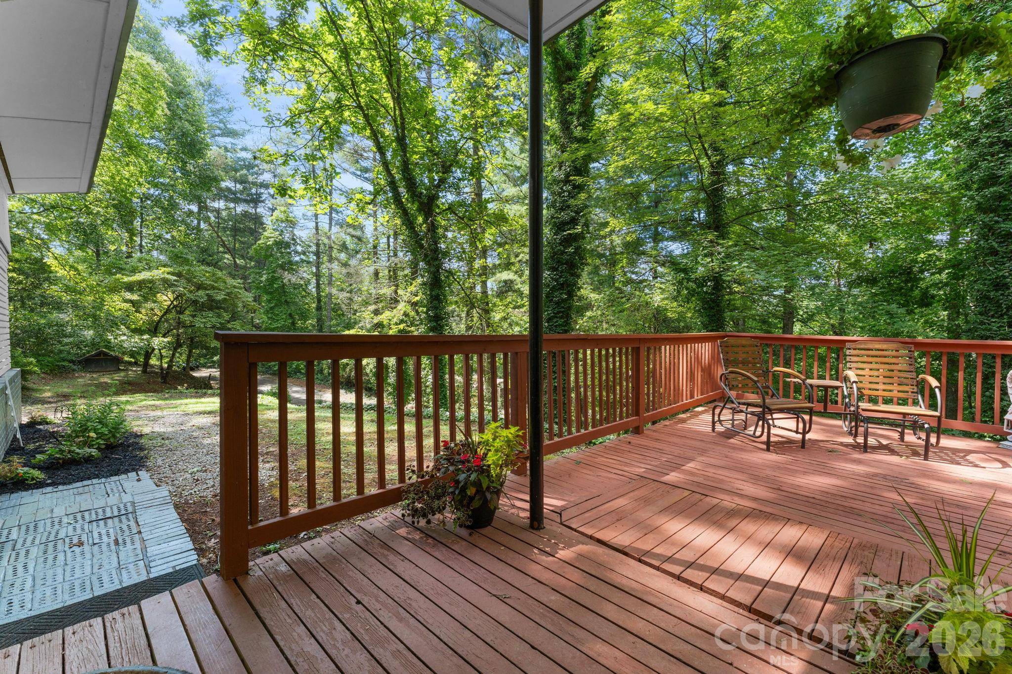 103 Riverwood DR, Sylva, NC 28779
