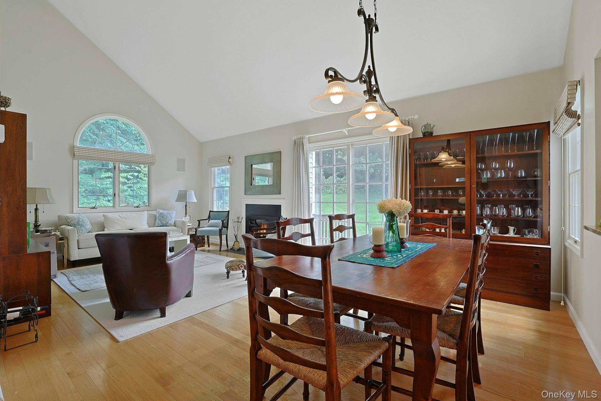 4101 Victoria DR, Mount Kisco, NY 10549