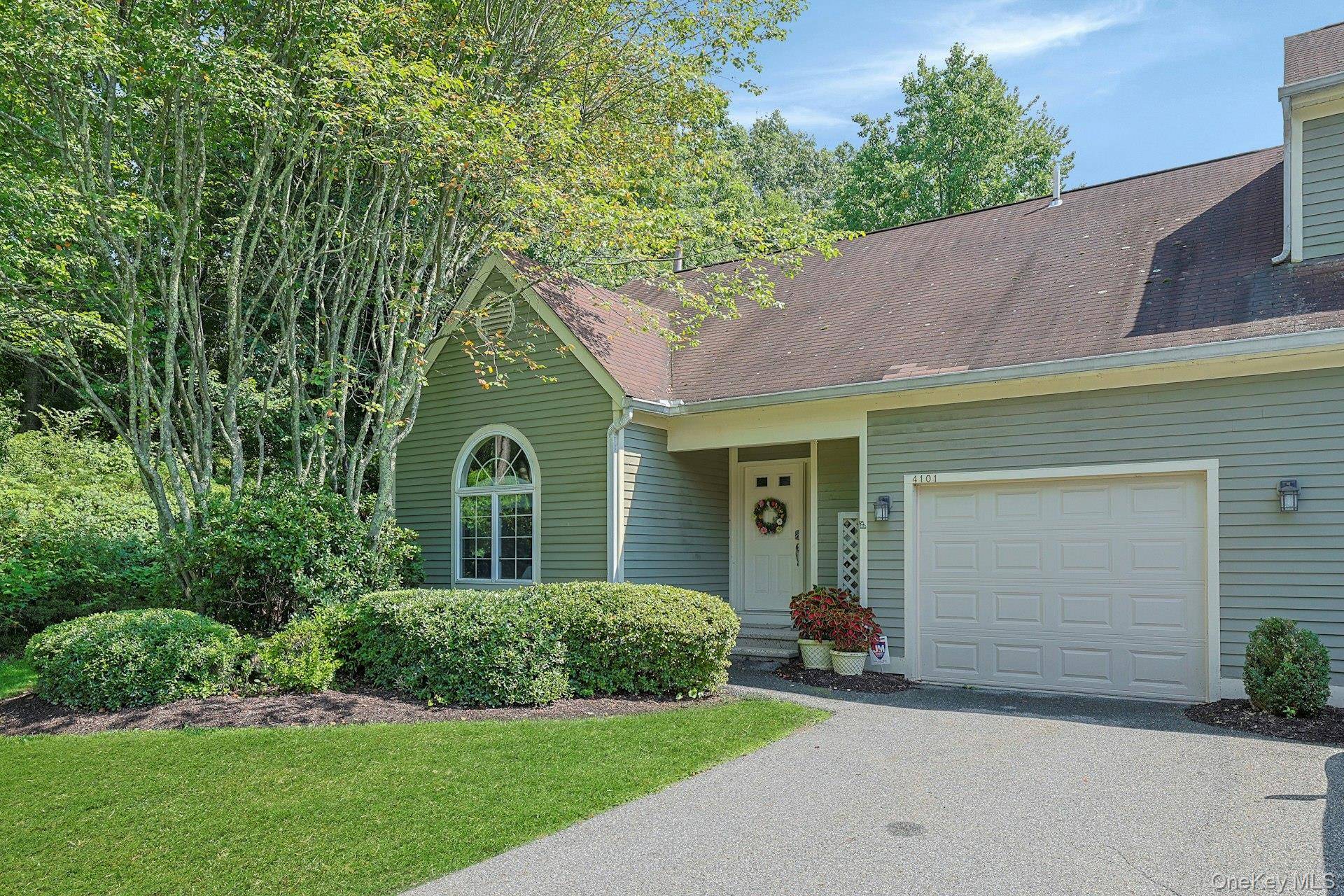 4101 Victoria DR, Mount Kisco, NY 10549