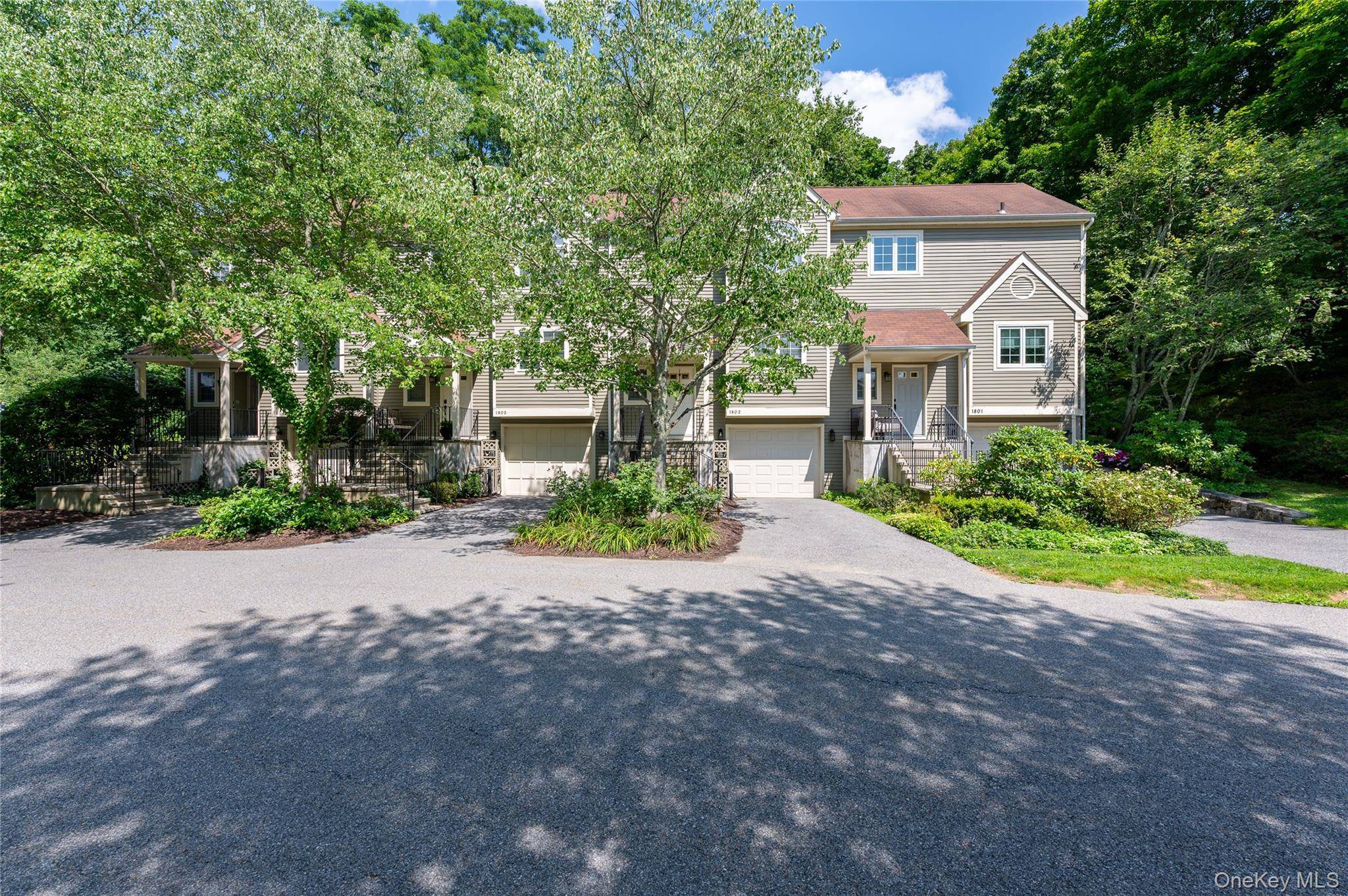1802 Regent DR, Mount Kisco, NY 10549