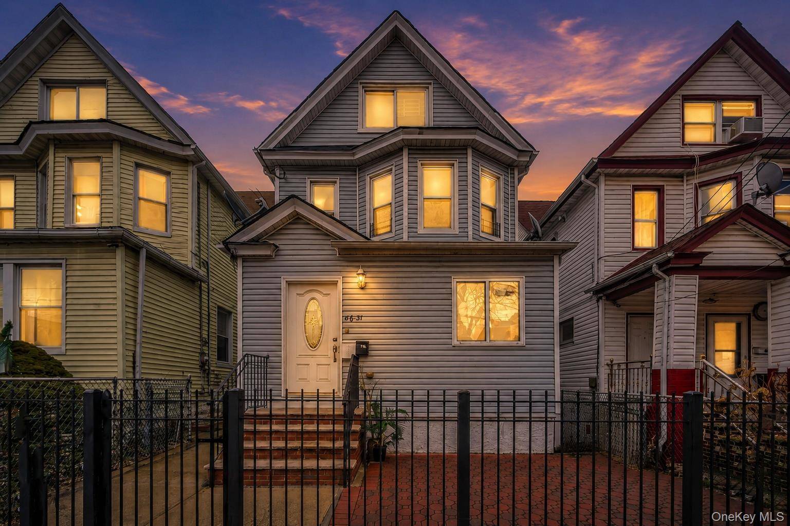 8631 131st ST, Richmond Hill, NY 11418