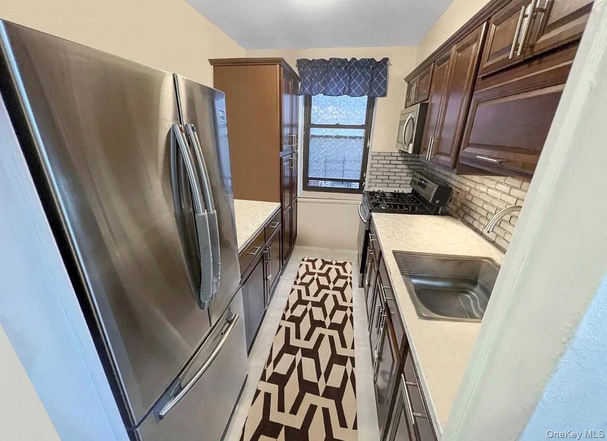 32-22 92nd ST #D502, East Elmhurst, NY 11369