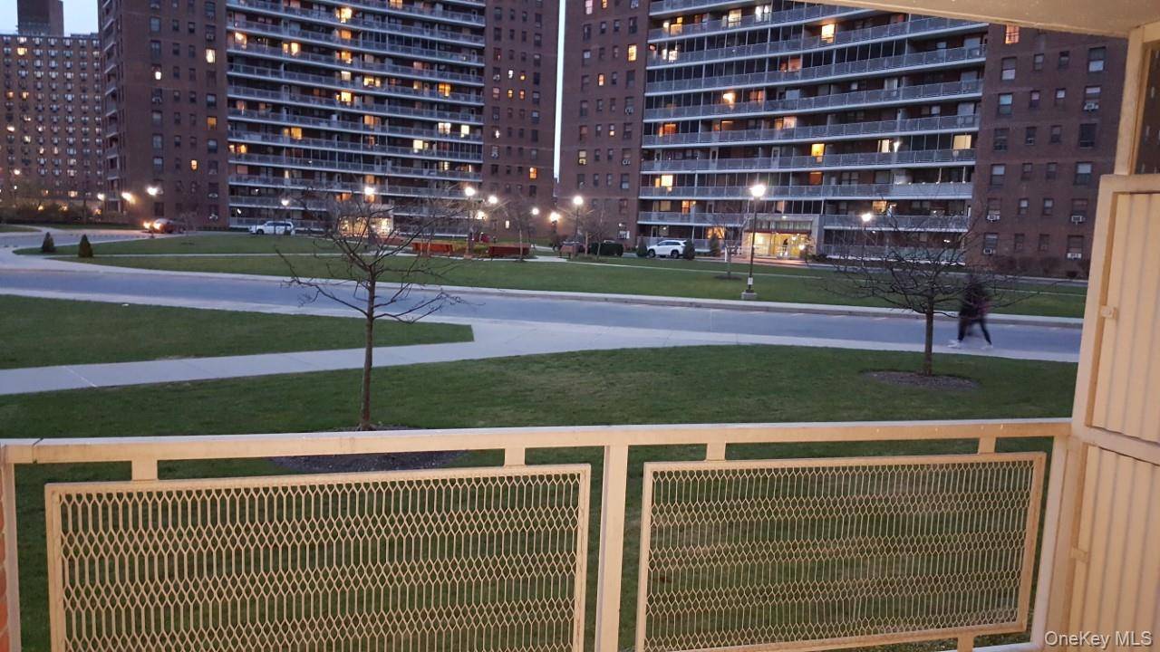 61-55 98th ST #4N, Rego Park, NY 11374
