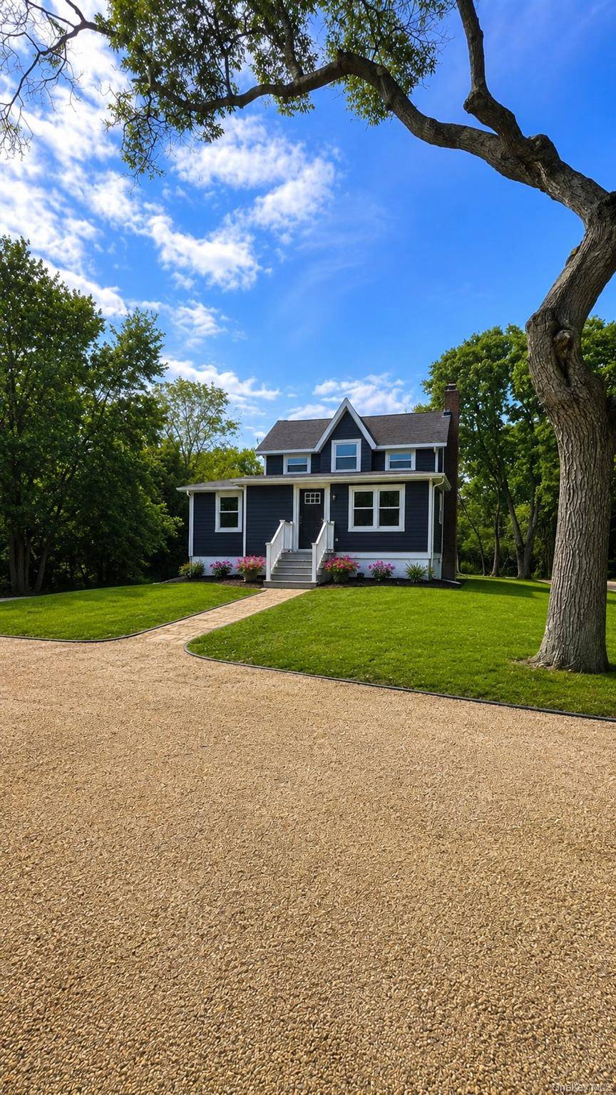452 Montauk HWY, East Quogue, NY 11942