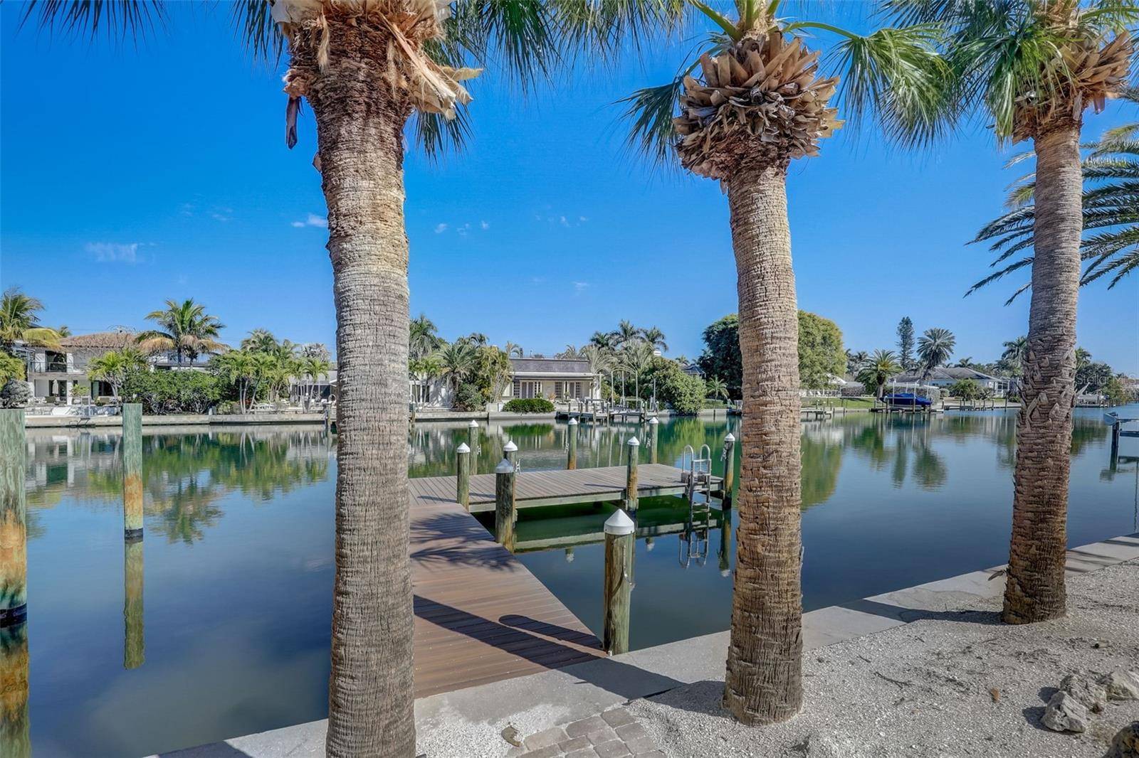 39 S POLK DR, Sarasota, FL 34236