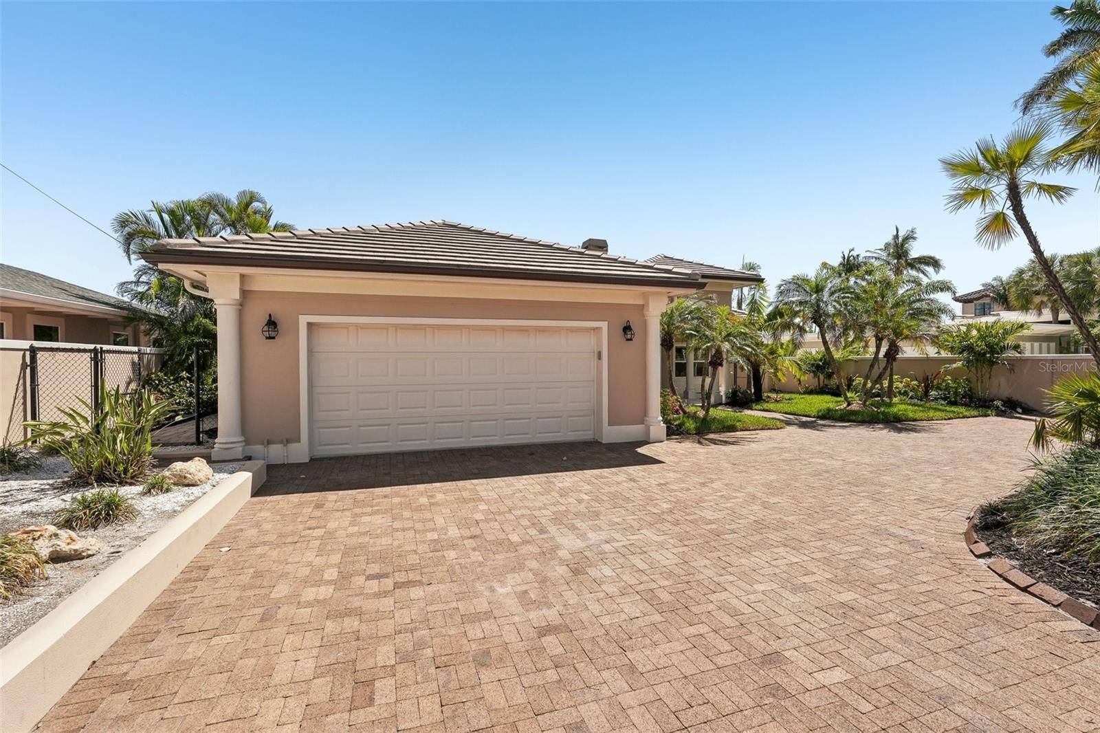 85 S POLK DR, Sarasota, FL 34236