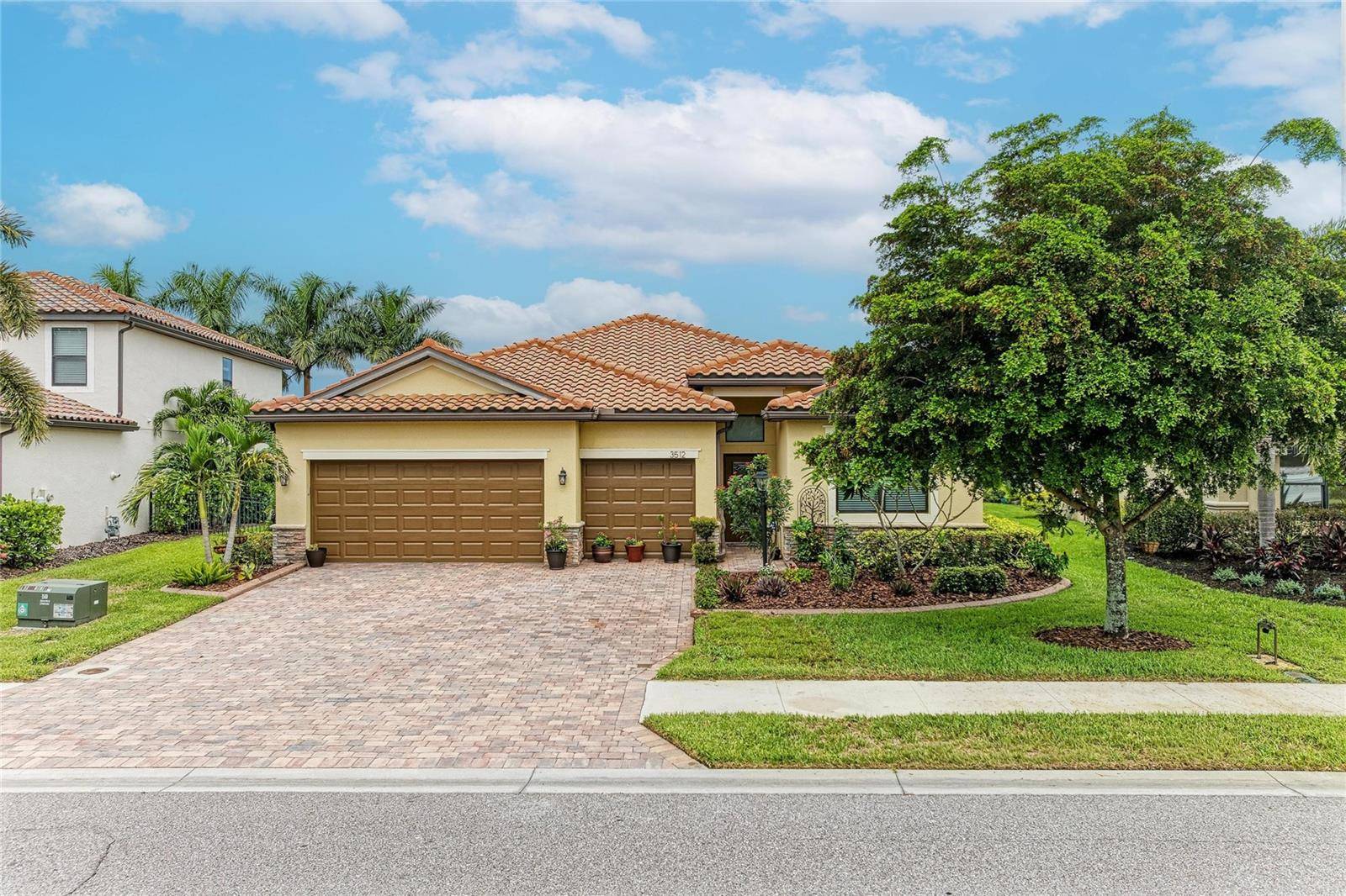 3512 SAVANNA PALMS CT, Lakewood Ranch, FL 34211