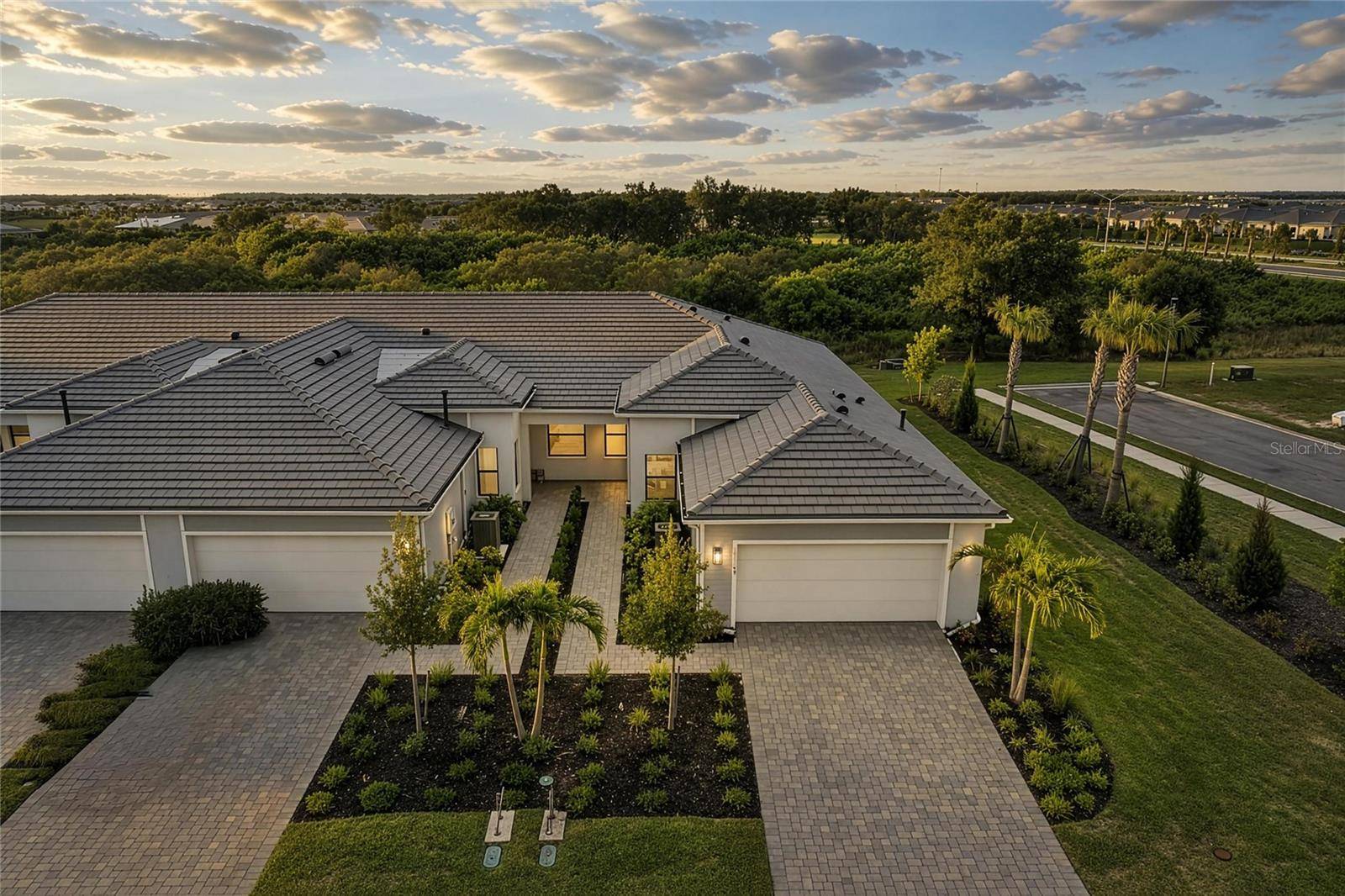 18808 INDIAN ROCK PL, Lakewood Ranch, FL 34211