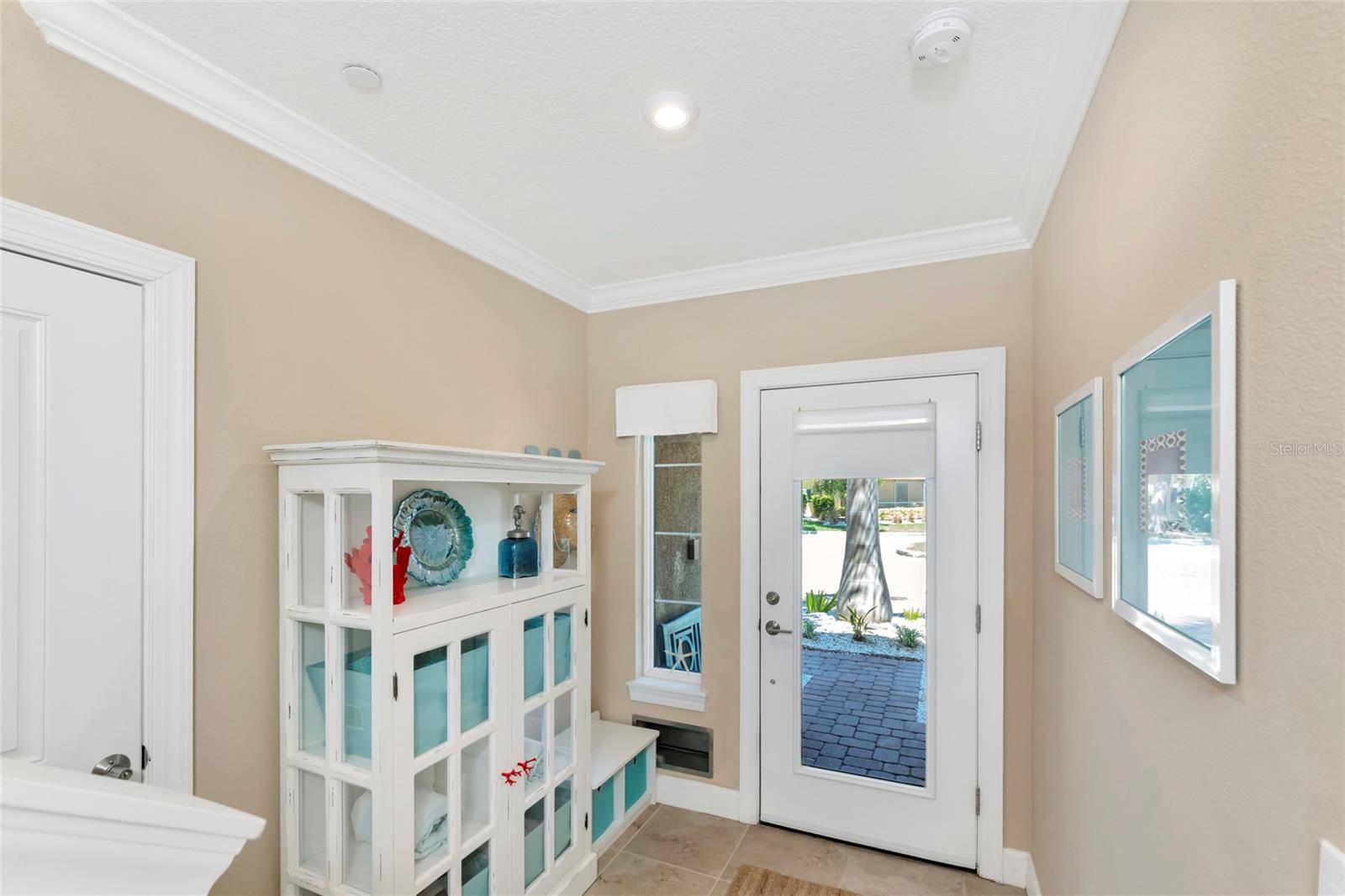 5589 CANNES CIR #4-102, Sarasota, FL 34231