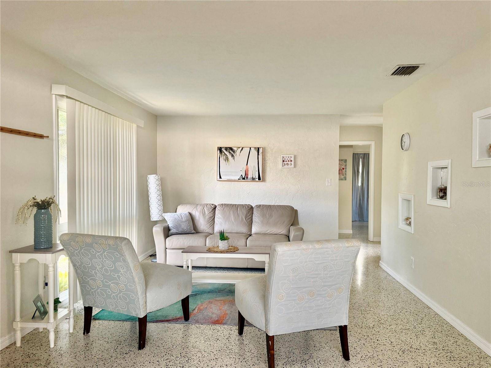 2941 POPLAR ST, Sarasota, FL 34237