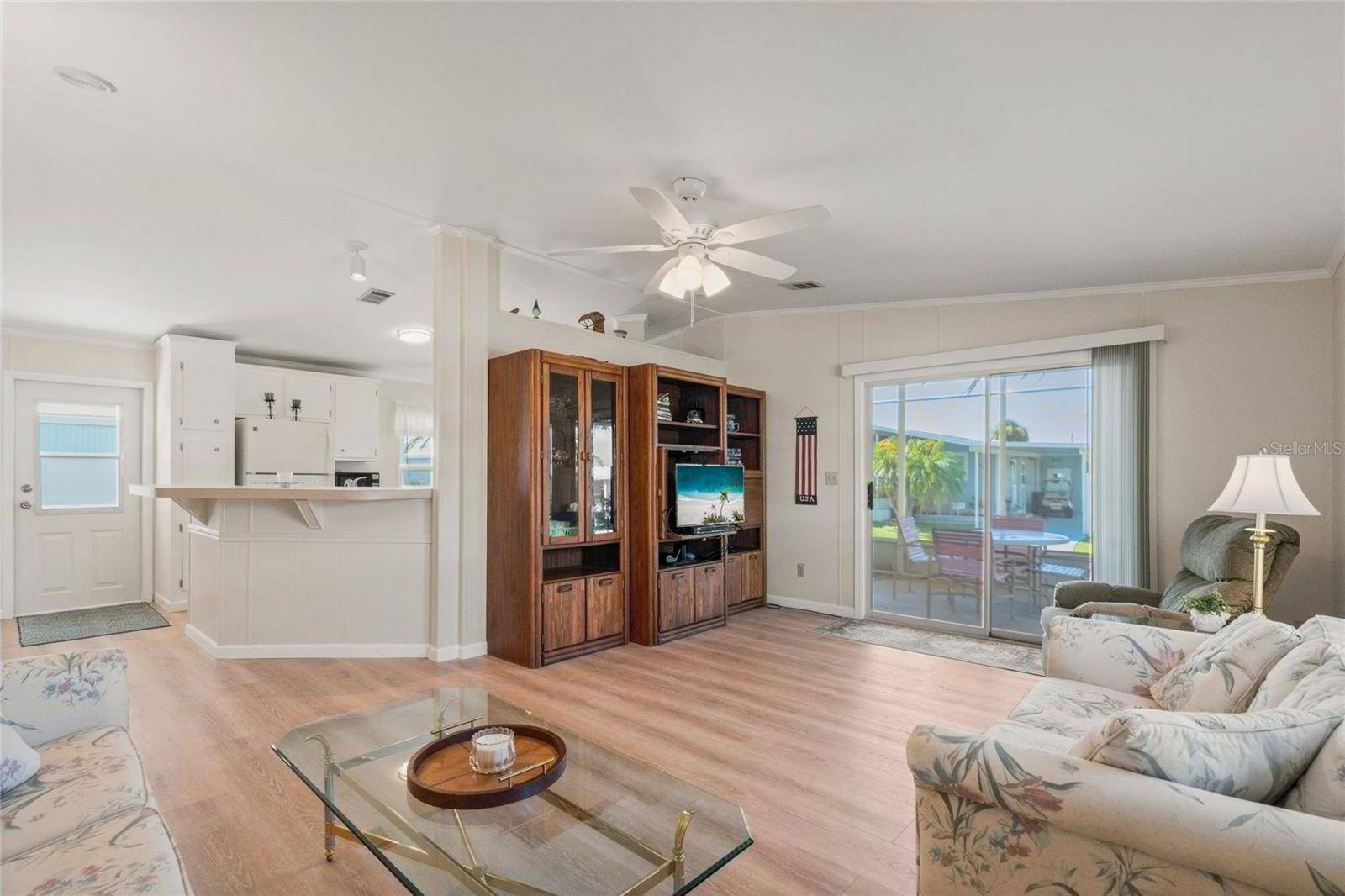 693 RIVERVIEW CIR, North Port, FL 34287