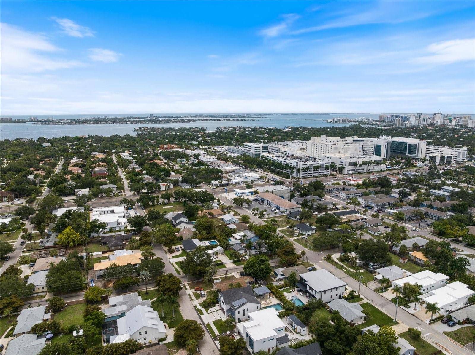 2126 HYDE PARK ST, Sarasota, FL 34239