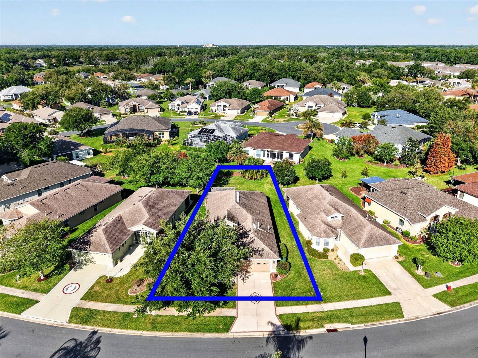 5401 AURORA DR, Leesburg, FL 34748
