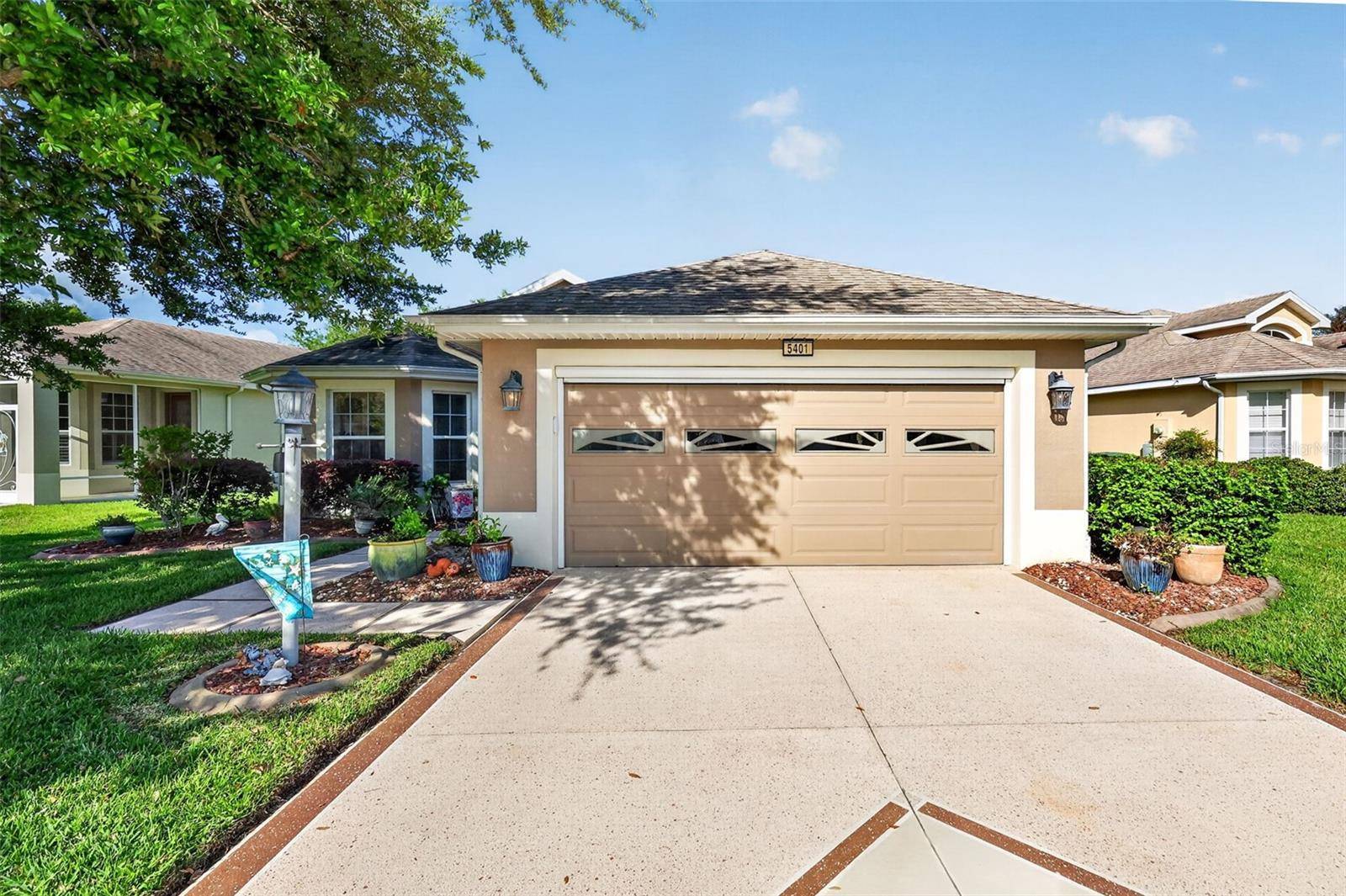 5401 AURORA DR, Leesburg, FL 34748
