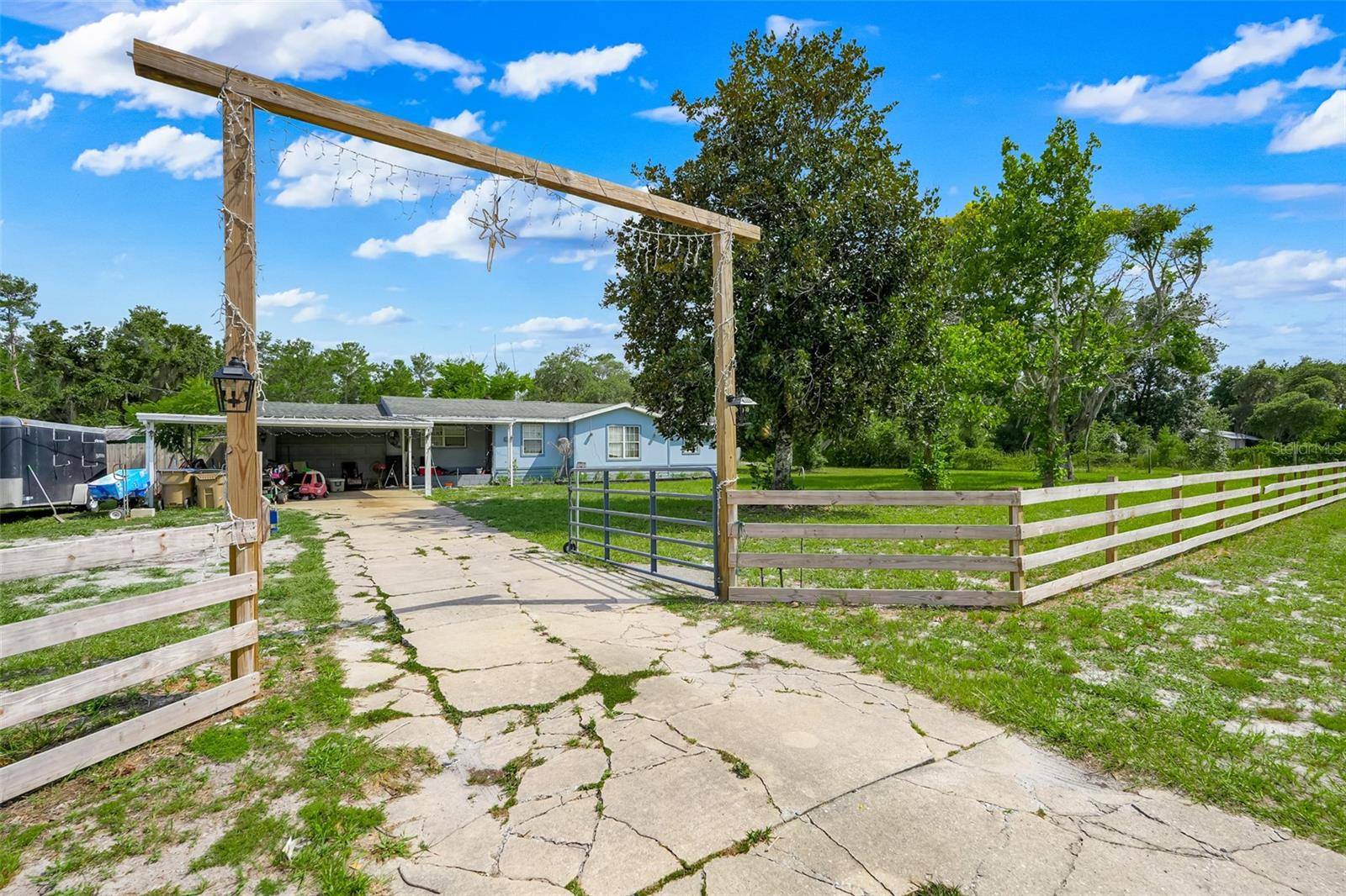26106 FISHERMANS RD, Paisley, FL 32767