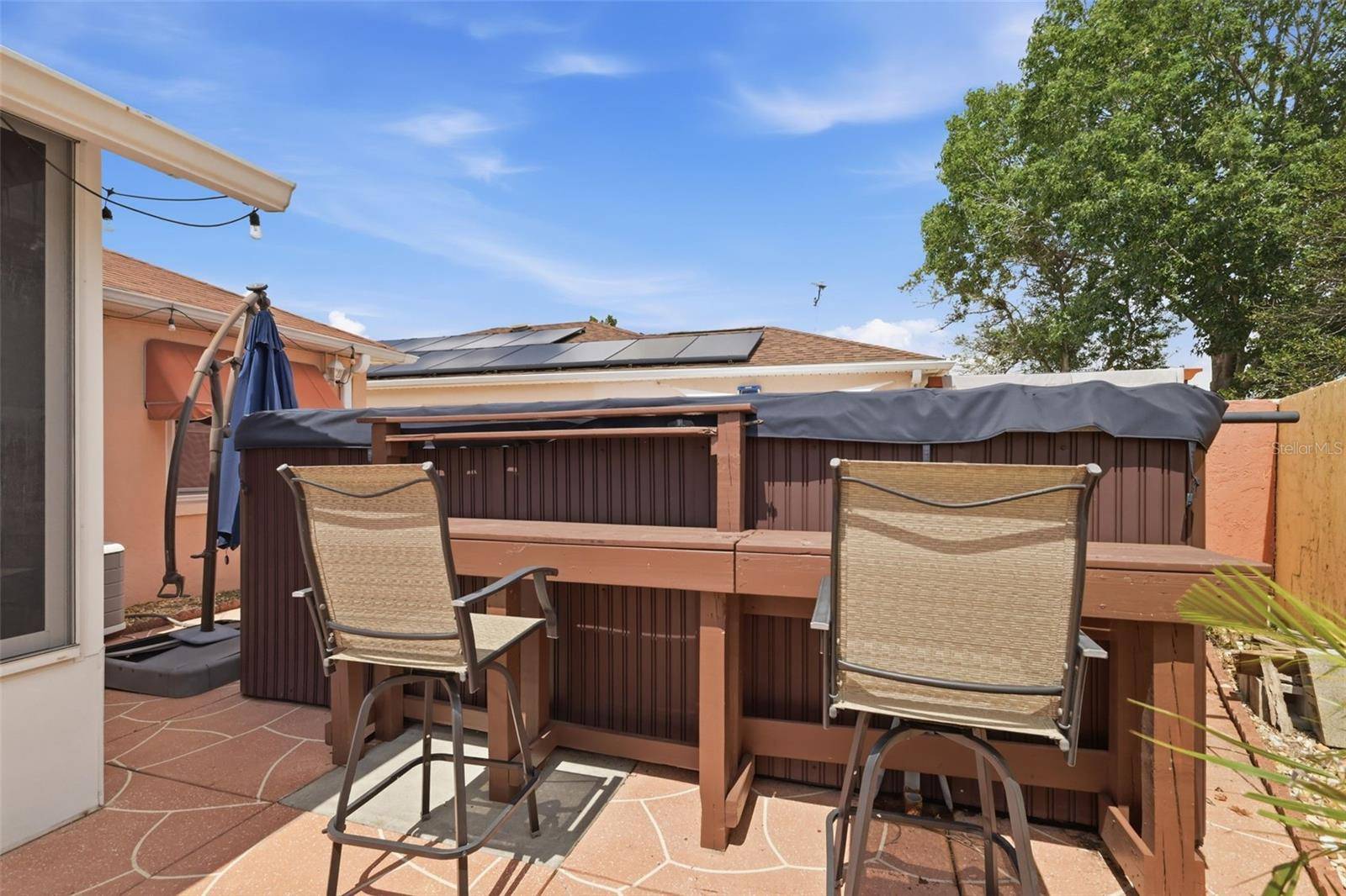 1004 LAREDO LN, Lady Lake, FL 32159