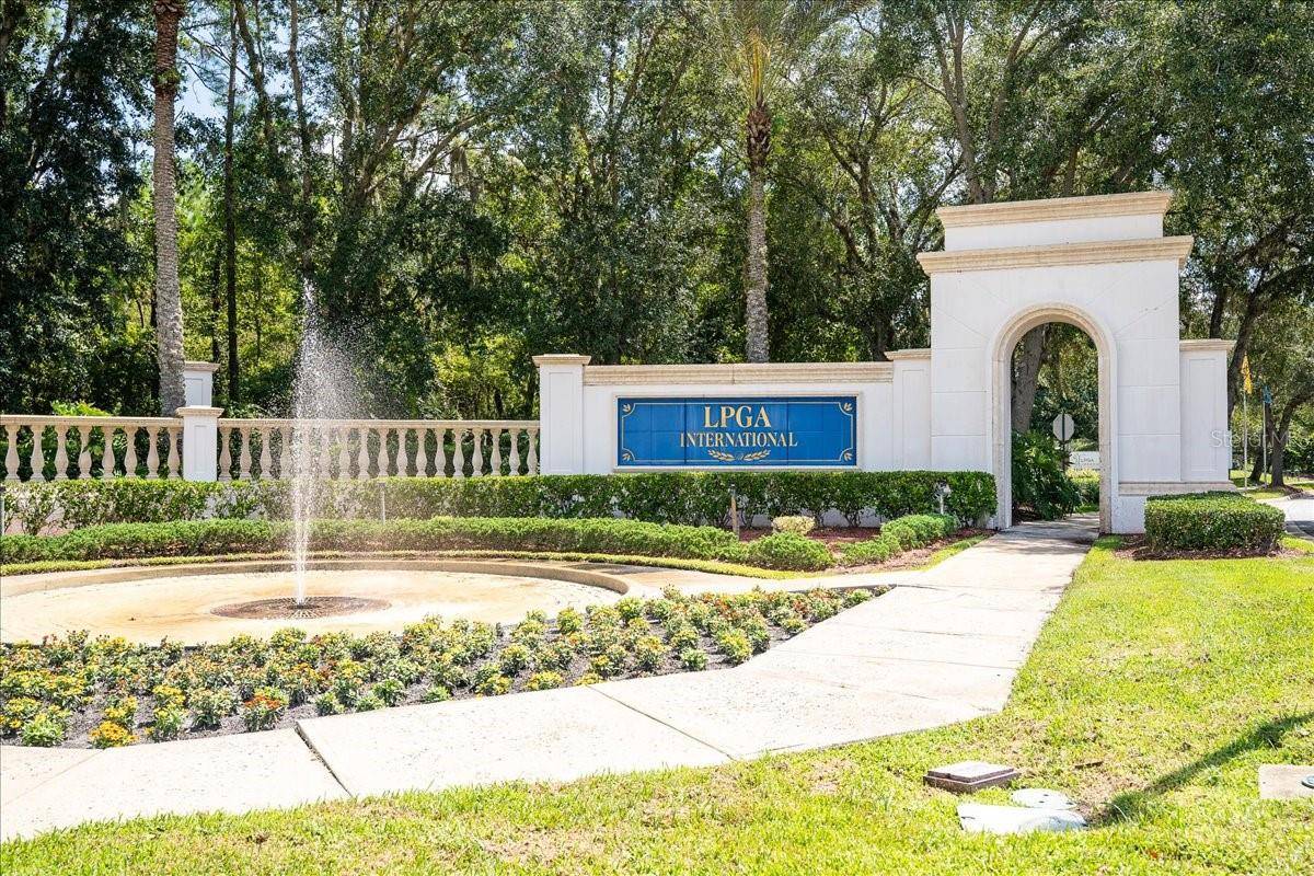 101 MCGILL CIR, Daytona Beach, FL 32124
