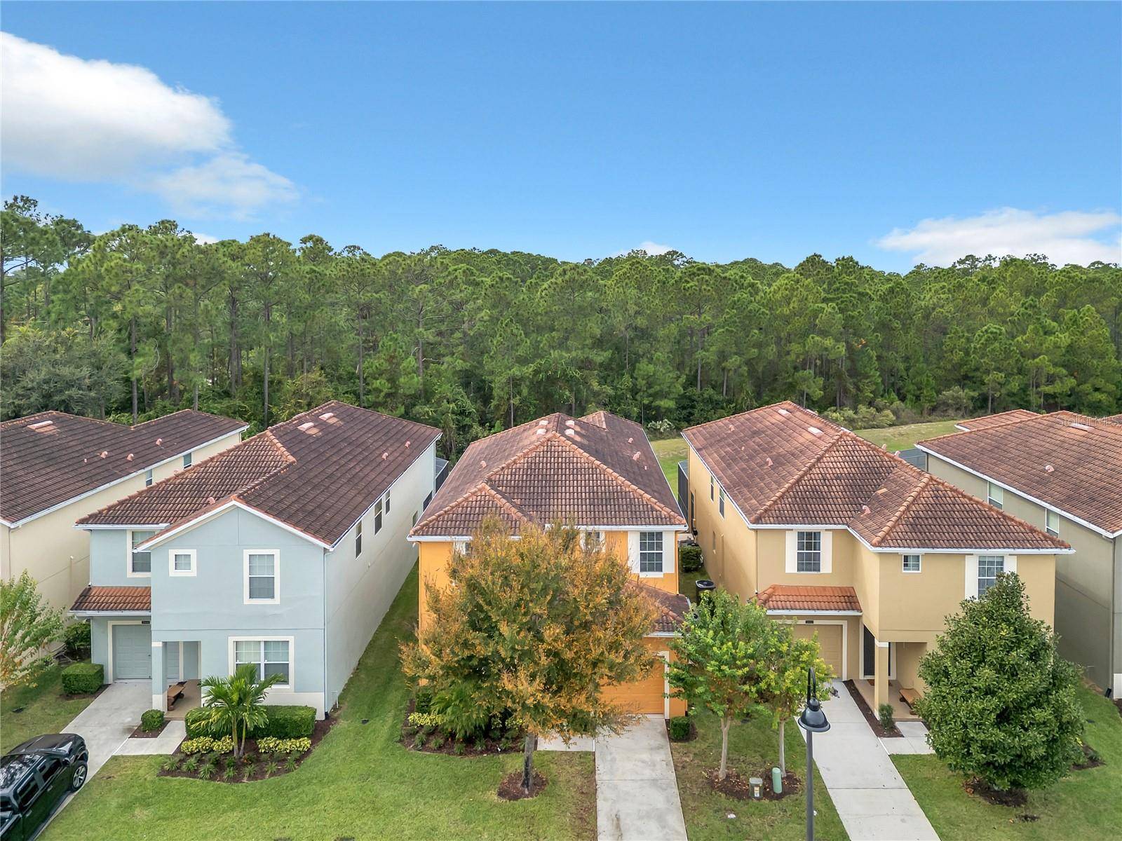 2908 BANANA PALM DR, Kissimmee, FL 34747