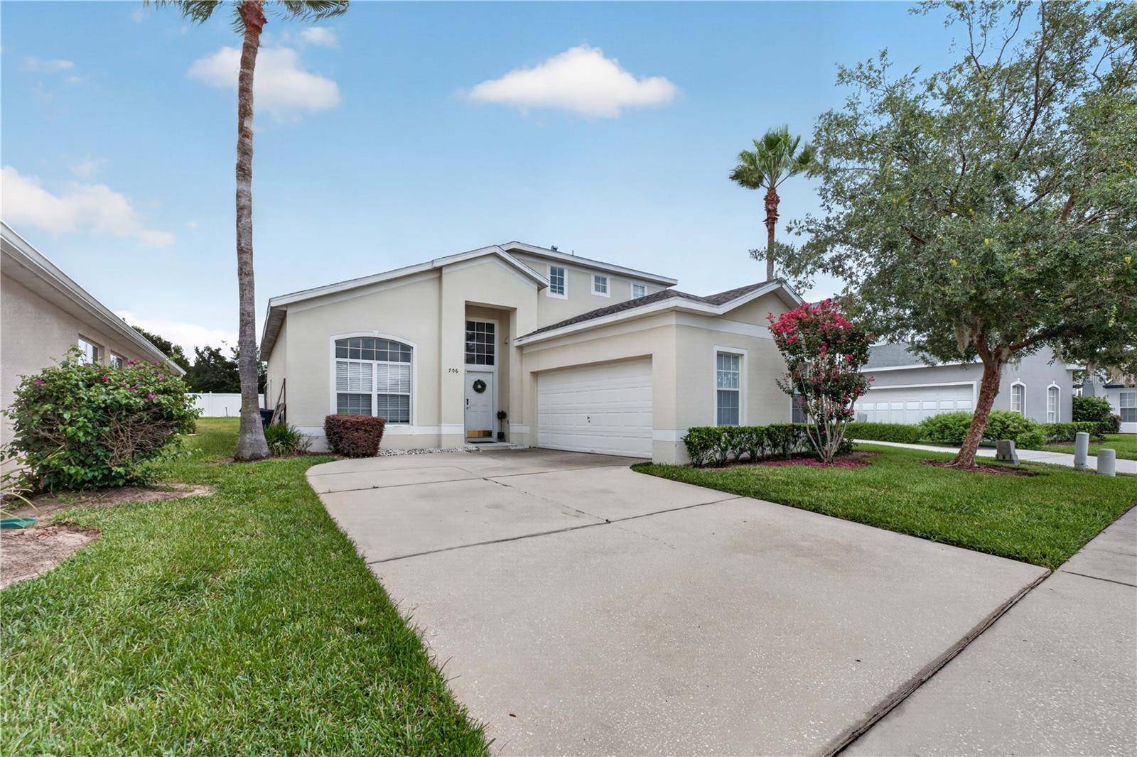 706 LOCKBREEZE DR, Davenport, FL 33897