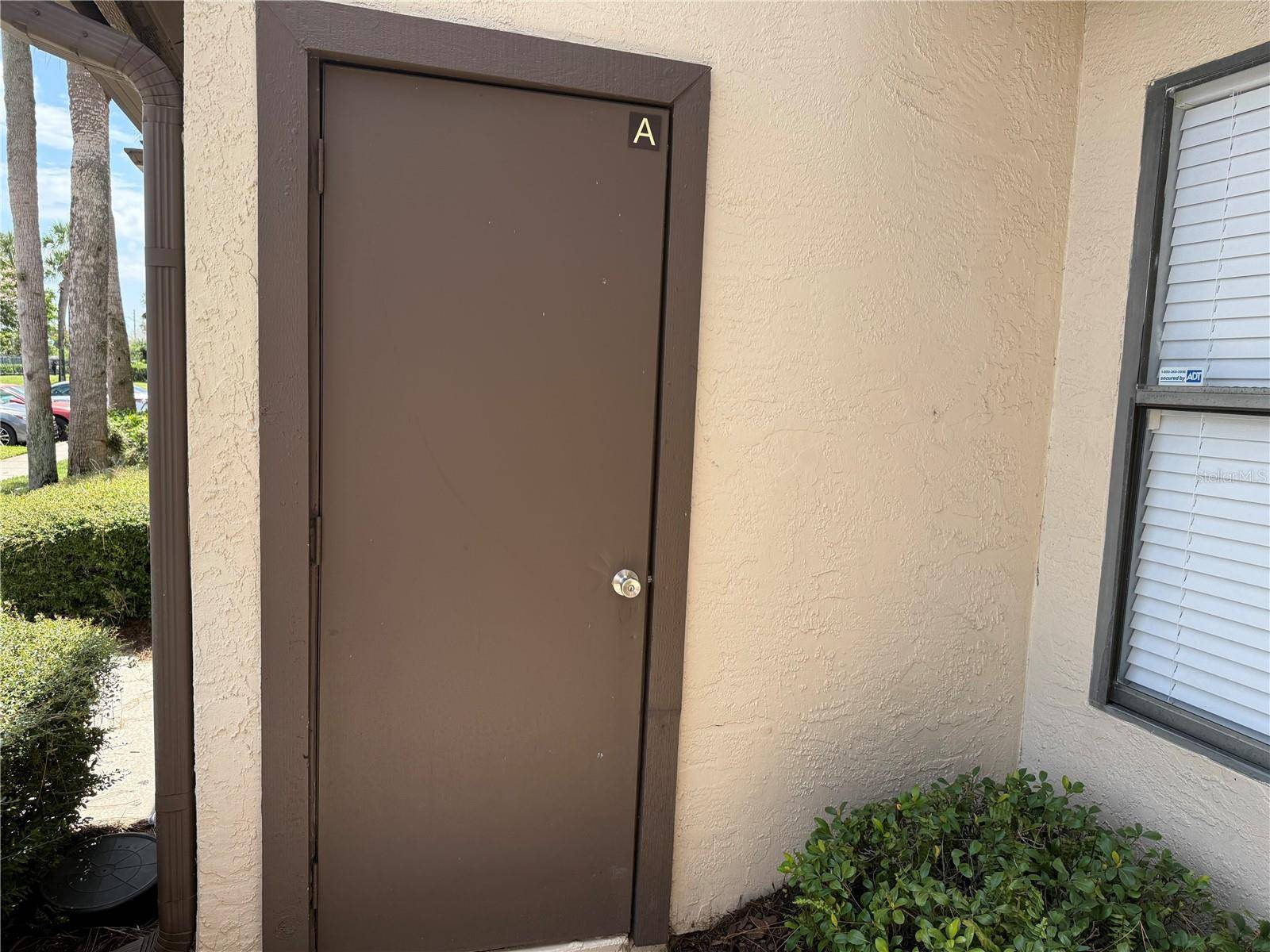 3000 S SEMORAN BLVD #9, Orlando, FL 32822
