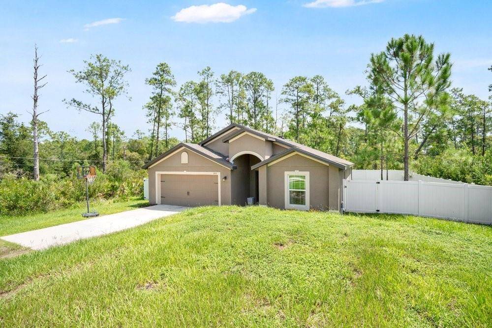 1031 EAST PARKWAY, Deland, FL 32724