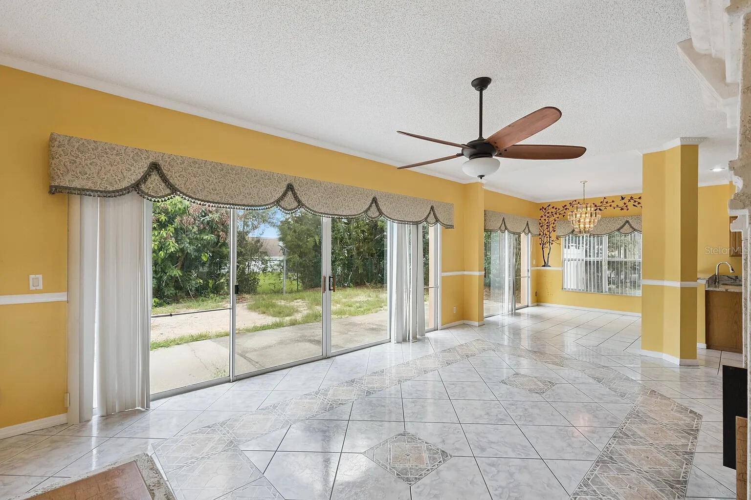 6415 ABBEYDALE CT, Orlando, FL 32818