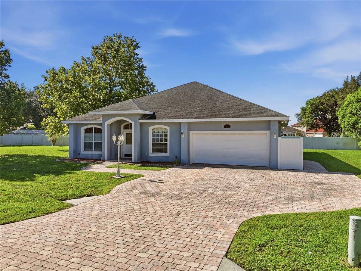 1505 LAKE THOMAS LOOP, Winter Haven, FL 33880