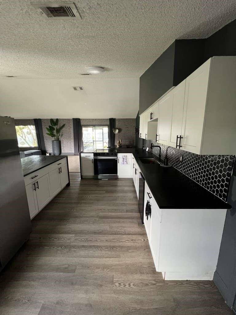 906 SAN PAULO WAY, Kissimmee, FL 34758