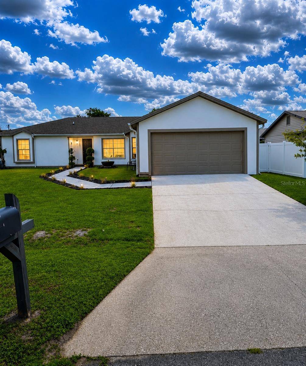 906 SAN PAULO WAY, Kissimmee, FL 34758