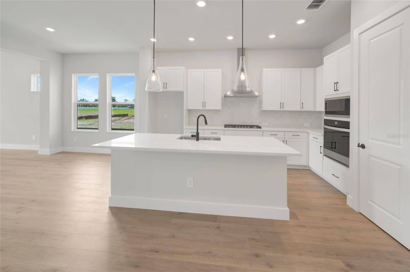 6821 CHLOE CT, Sarasota, FL 34241