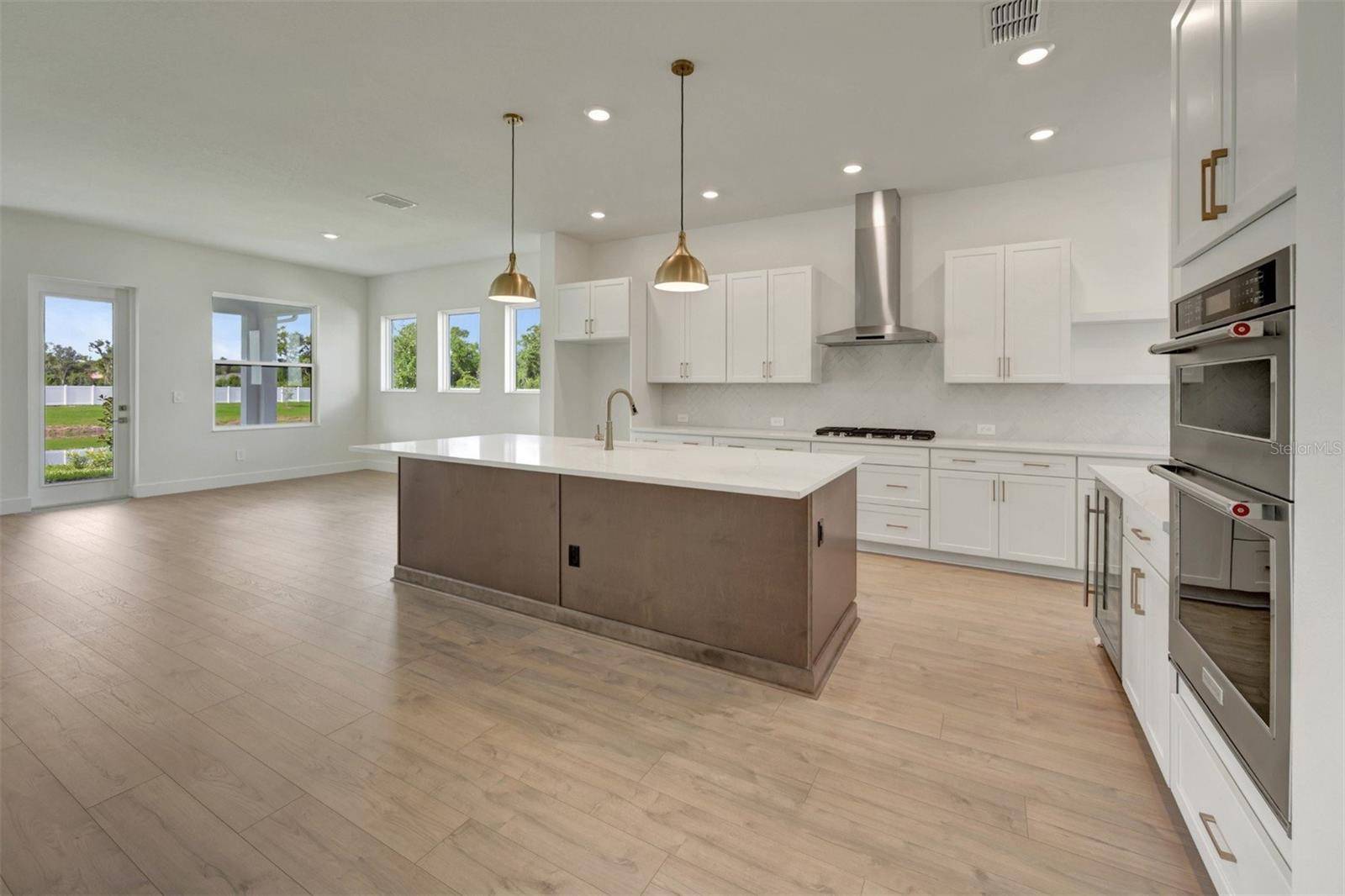 7249 MEADOWSHADE CT, Sarasota, FL 34241