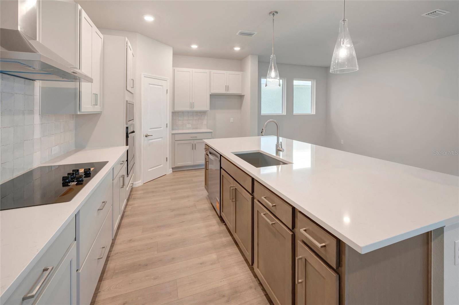31051 PENDLETON LANDING CIR, Wesley Chapel, FL 33545