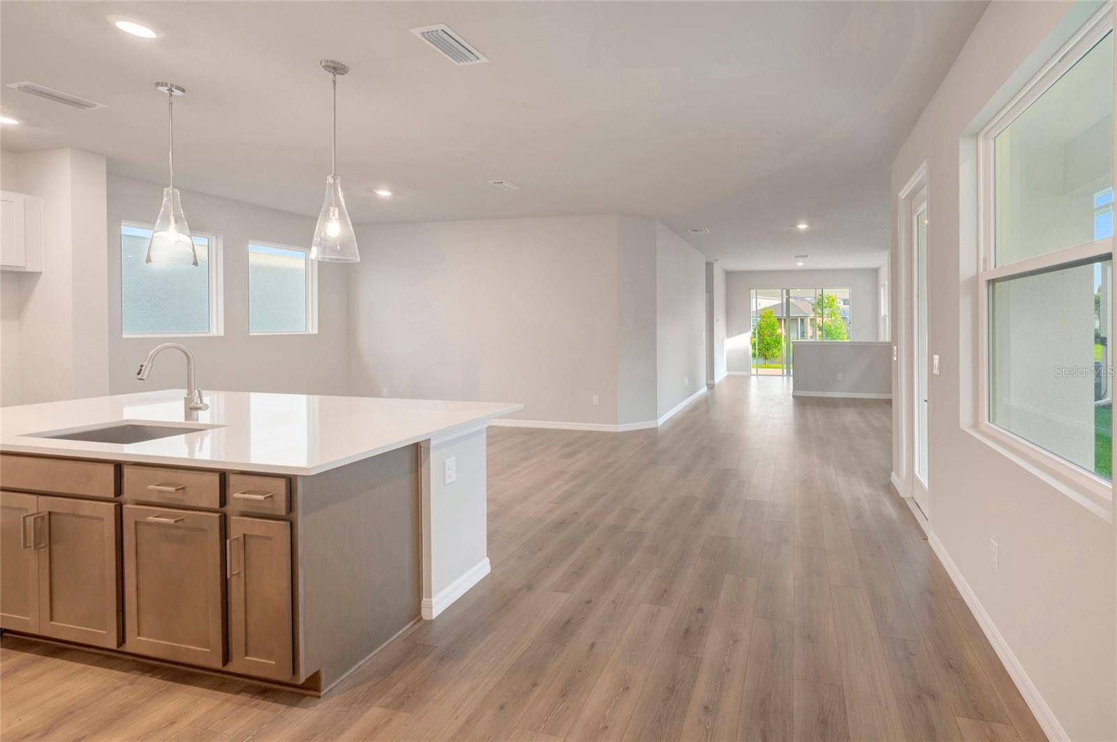 31051 PENDLETON LANDING CIR, Wesley Chapel, FL 33545